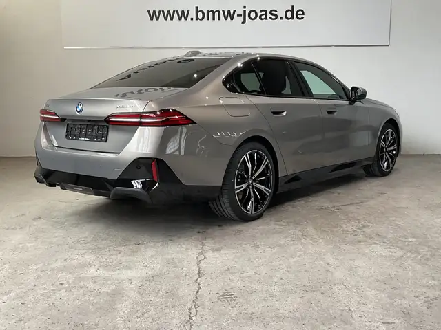 BMW I5 view 14
