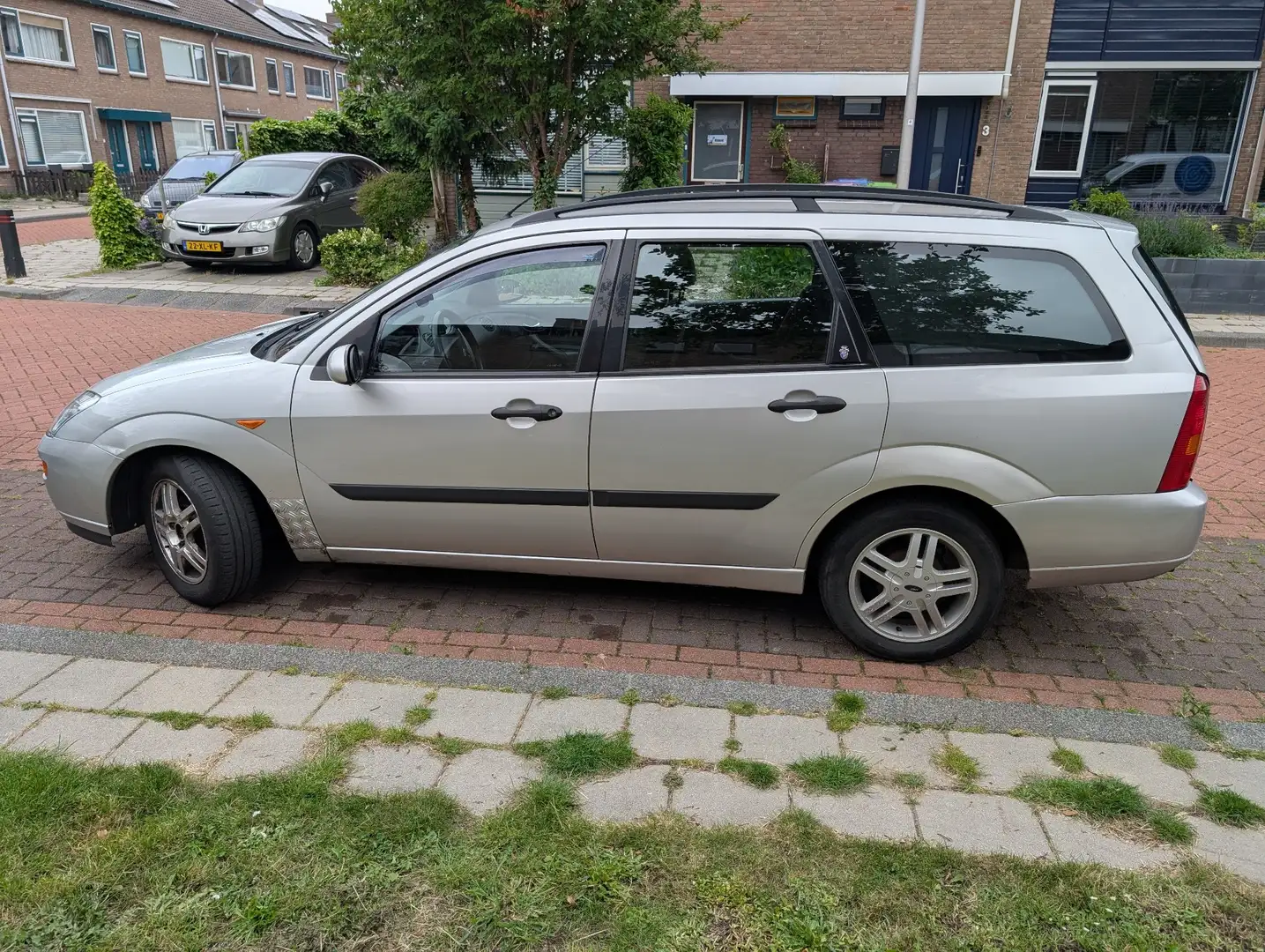 Ford Focus 1.6-16V Ghia Zilver - 2