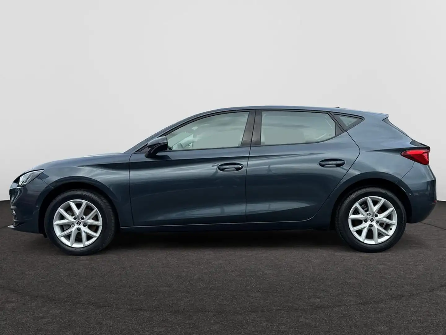 SEAT Leon 1.0 TSI STYLE 5d 81 DG8 M6 Gris - 2