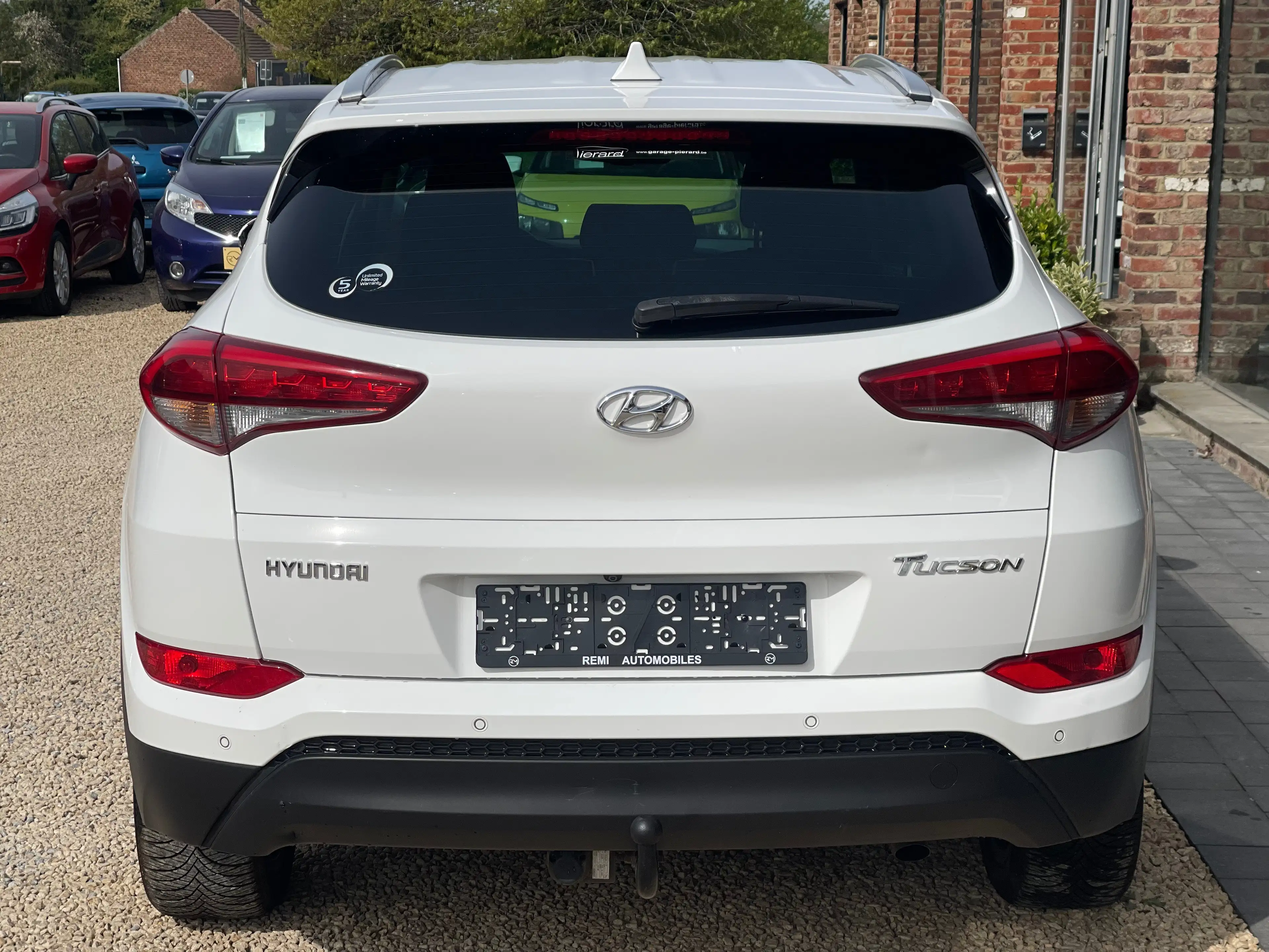 Hyundai TUCSON 1.7 116CH CARNET COMPLET*CAMERA*NAV — photo 4