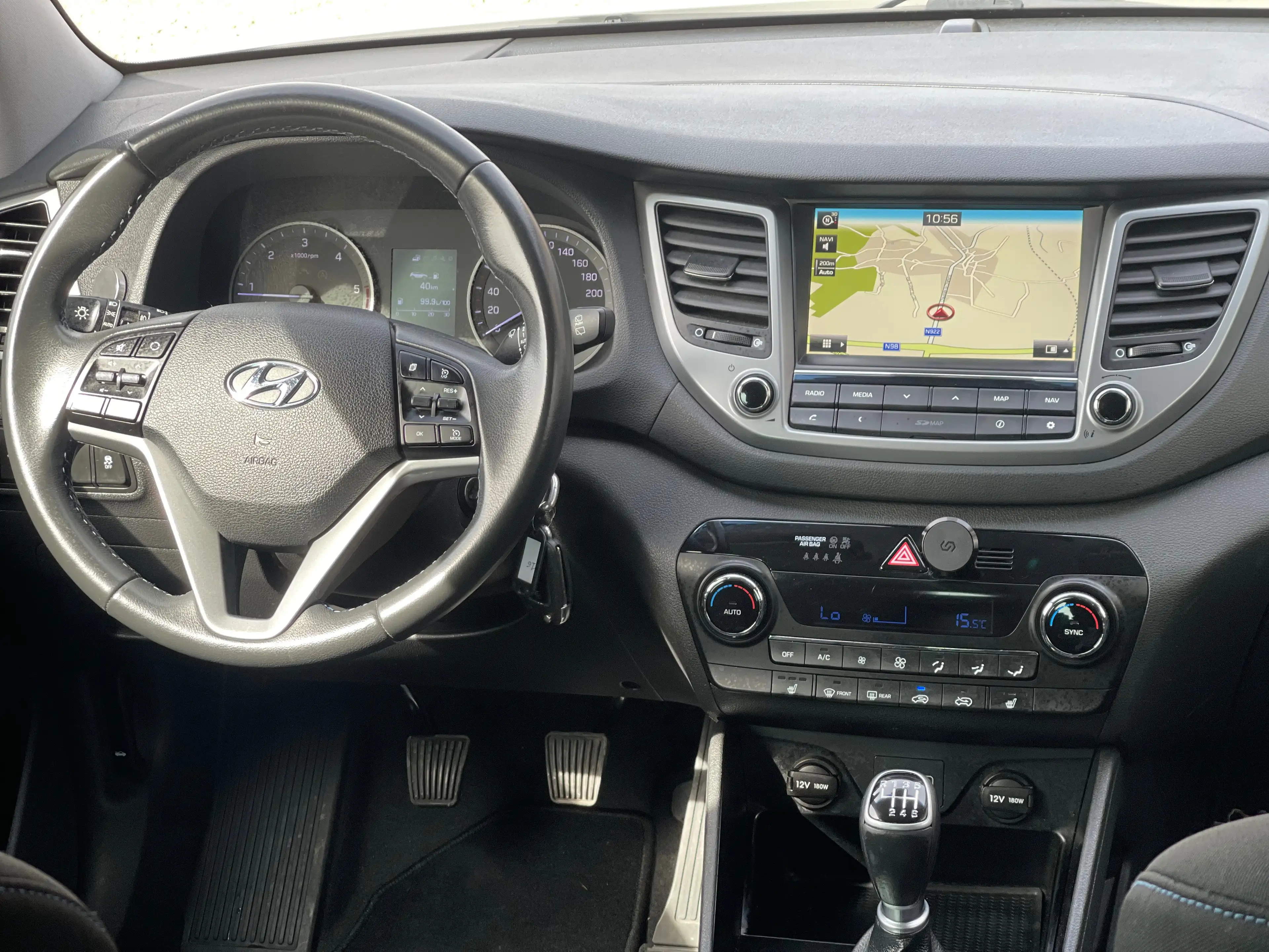 Hyundai TUCSON 1.7 116CH CARNET COMPLET*CAMERA*NAV — photo 13