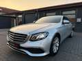 Mercedes-Benz E 220 d Limo. EXCLUSIVE/WIDESCREEN/ALCANTARA Zilver - thumbnail 2