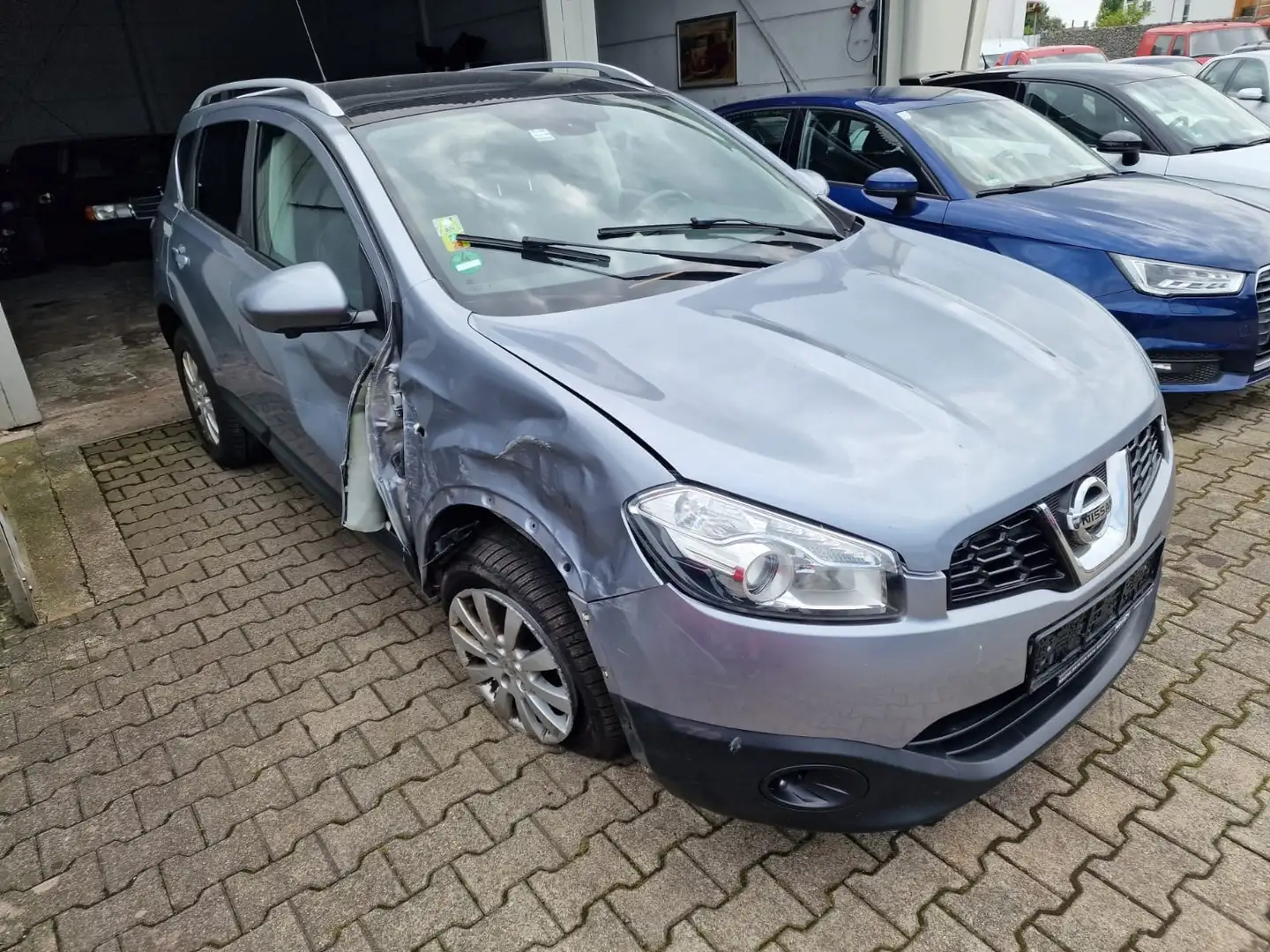 Nissan Qashqai I-Way 4X4 AUTOMATIK Grigio - 2