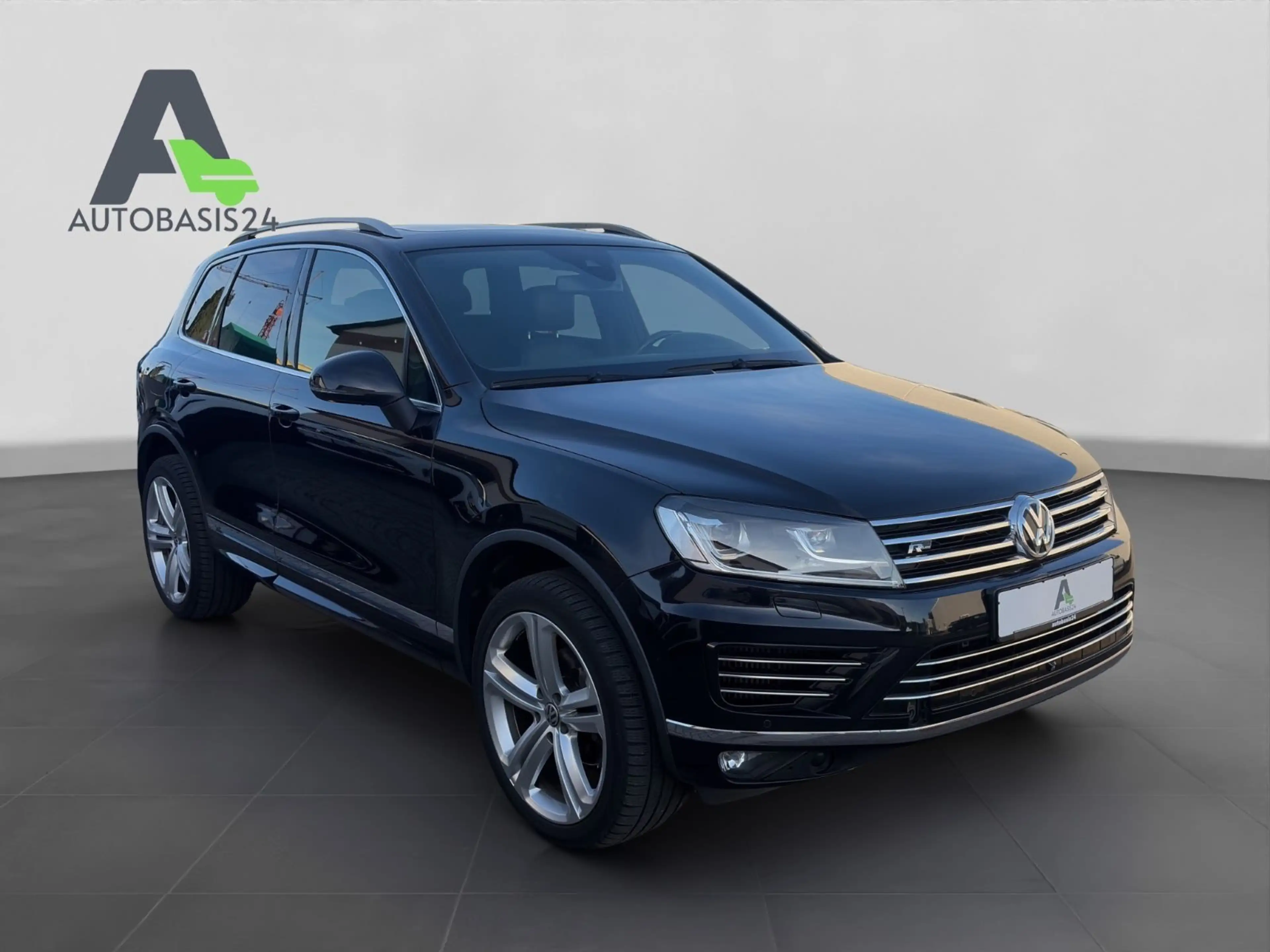 Volkswagen Touareg 3.0 TDI R-Line Terrain Tech AHK BI-XENON — photo 7