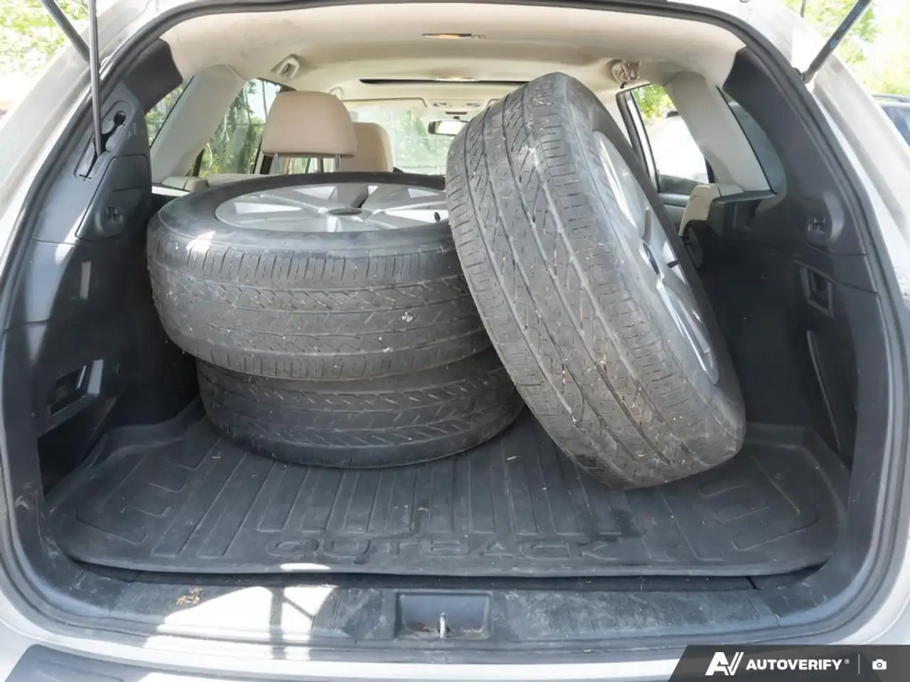 Subaru OUTBACK fotografie Subaru OUTBACK