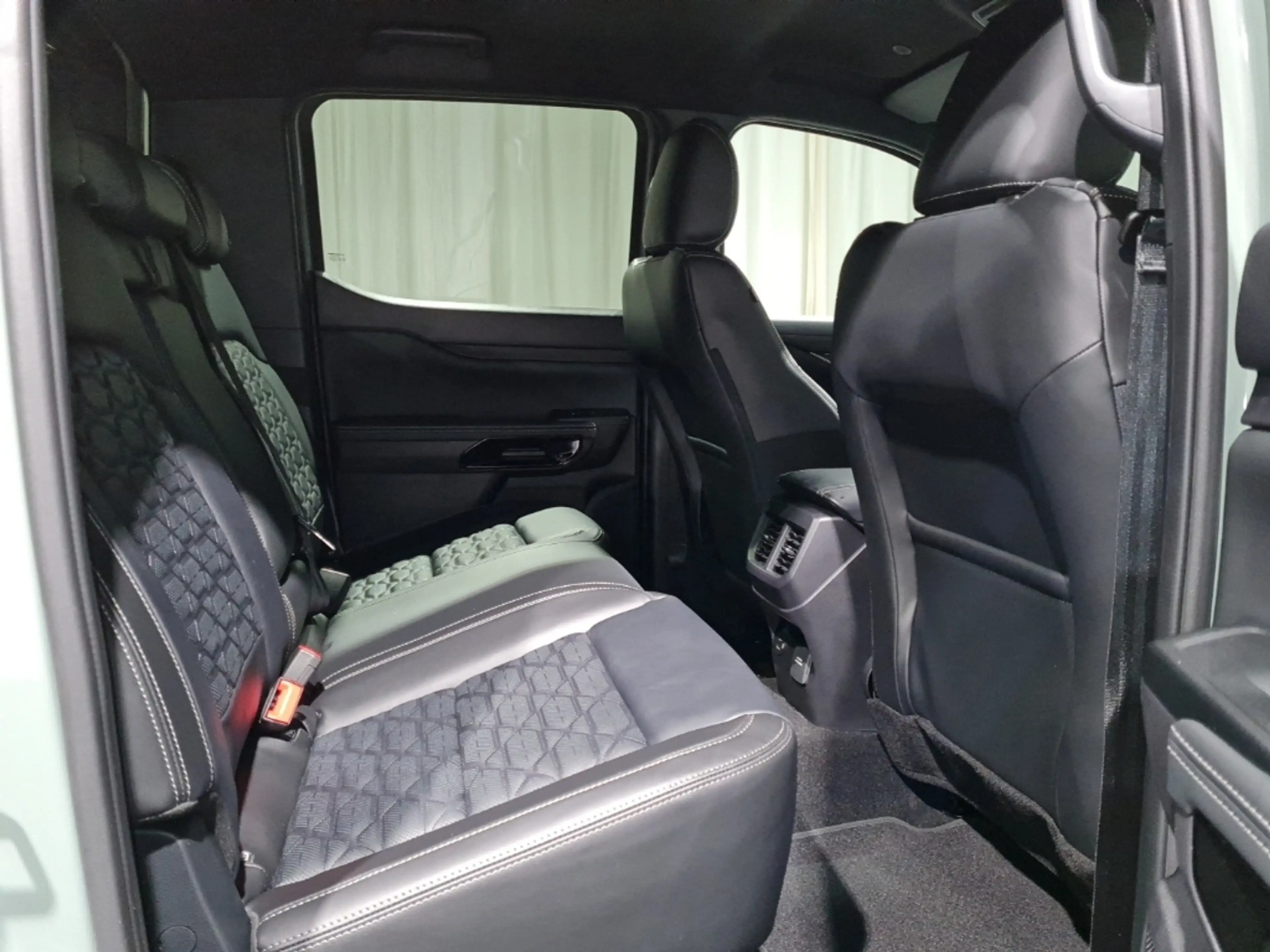 Ford Ranger Platinum Doppelkabine 3,0l V6 e-4WD — photo 9