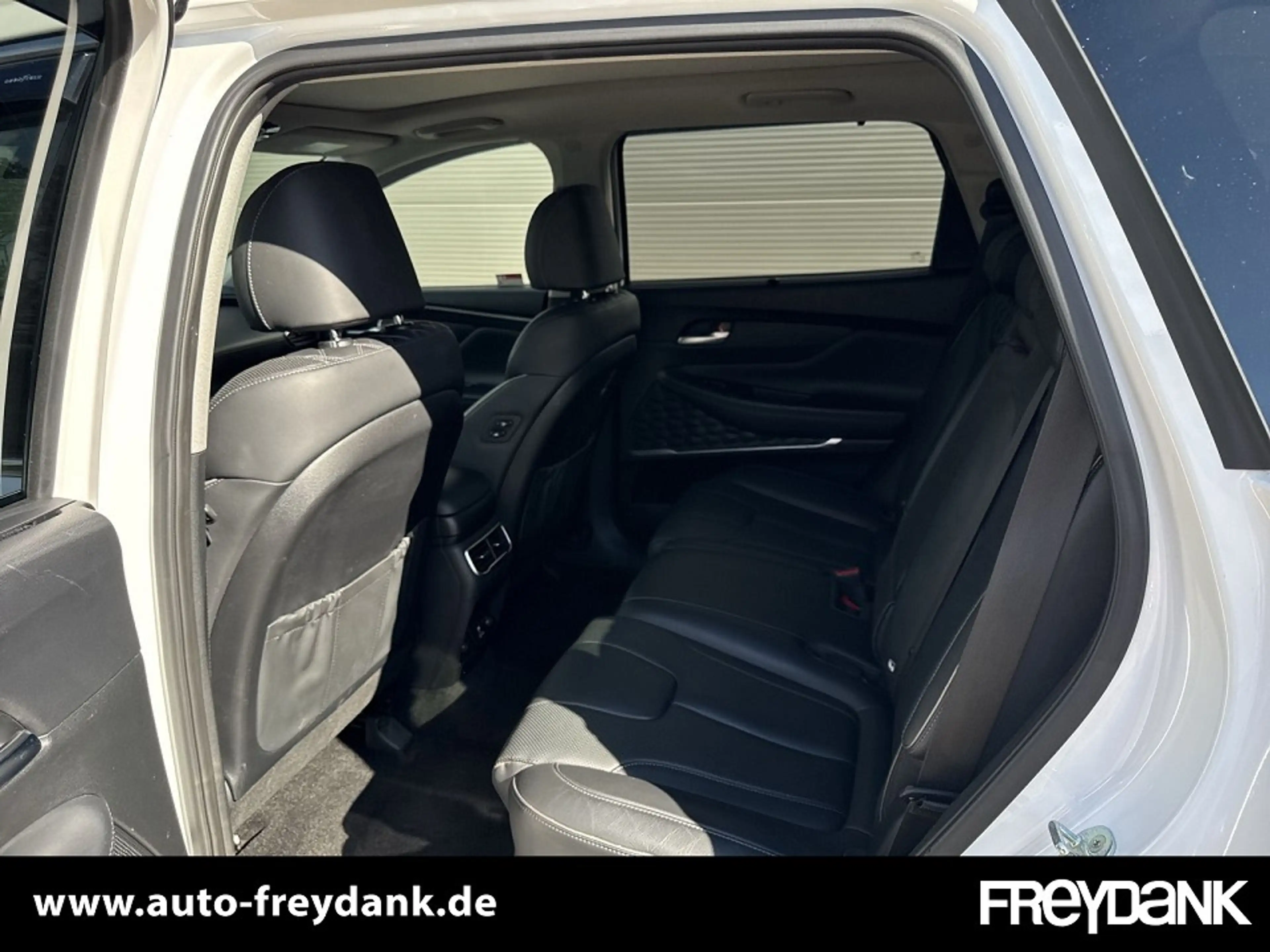 Hyundai SANTA FE HEV 1.6 T-GDi 4WD 6AT PRIME Panoramadach — photo 11