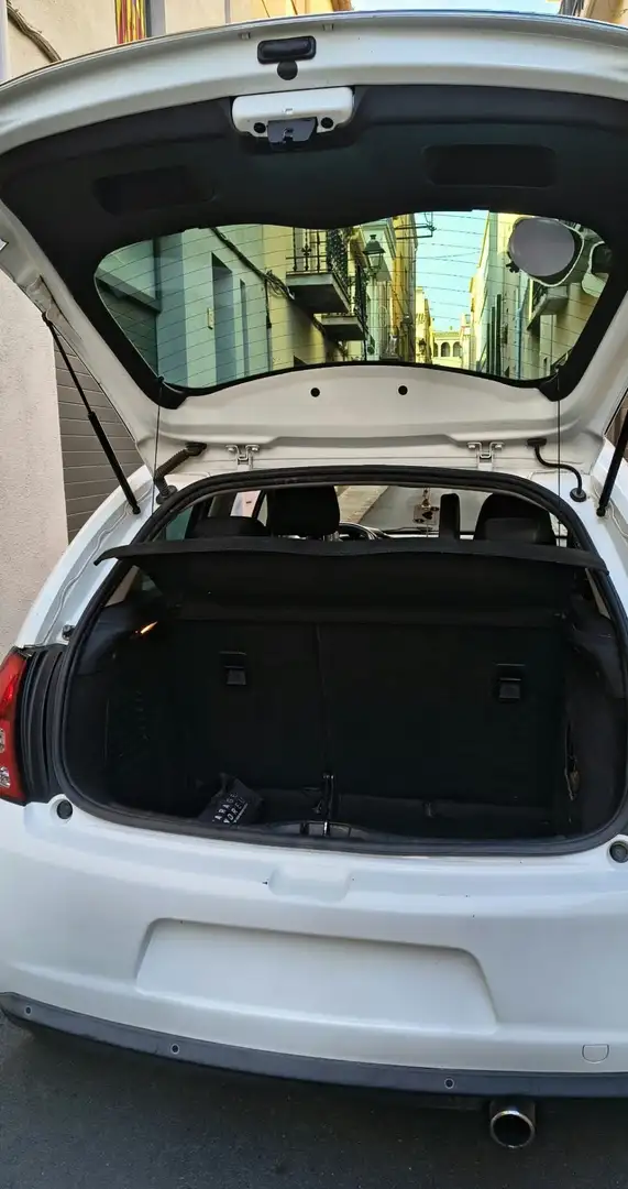 Citroen C3 1.4 VTi Exclusive - 2
