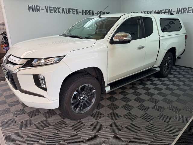 Imagine Mitsubishi L200 Plus Club Cab 4WD Hardtop + 8 xRäder