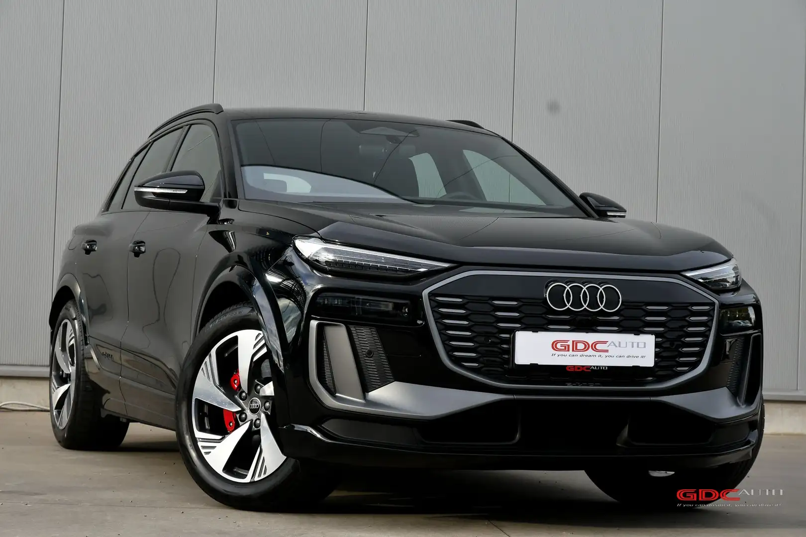 Audi Q6 e-tron VERKOCHT I quattro I NP €94.570 I 5Y WAARBORG Schwarz - 1