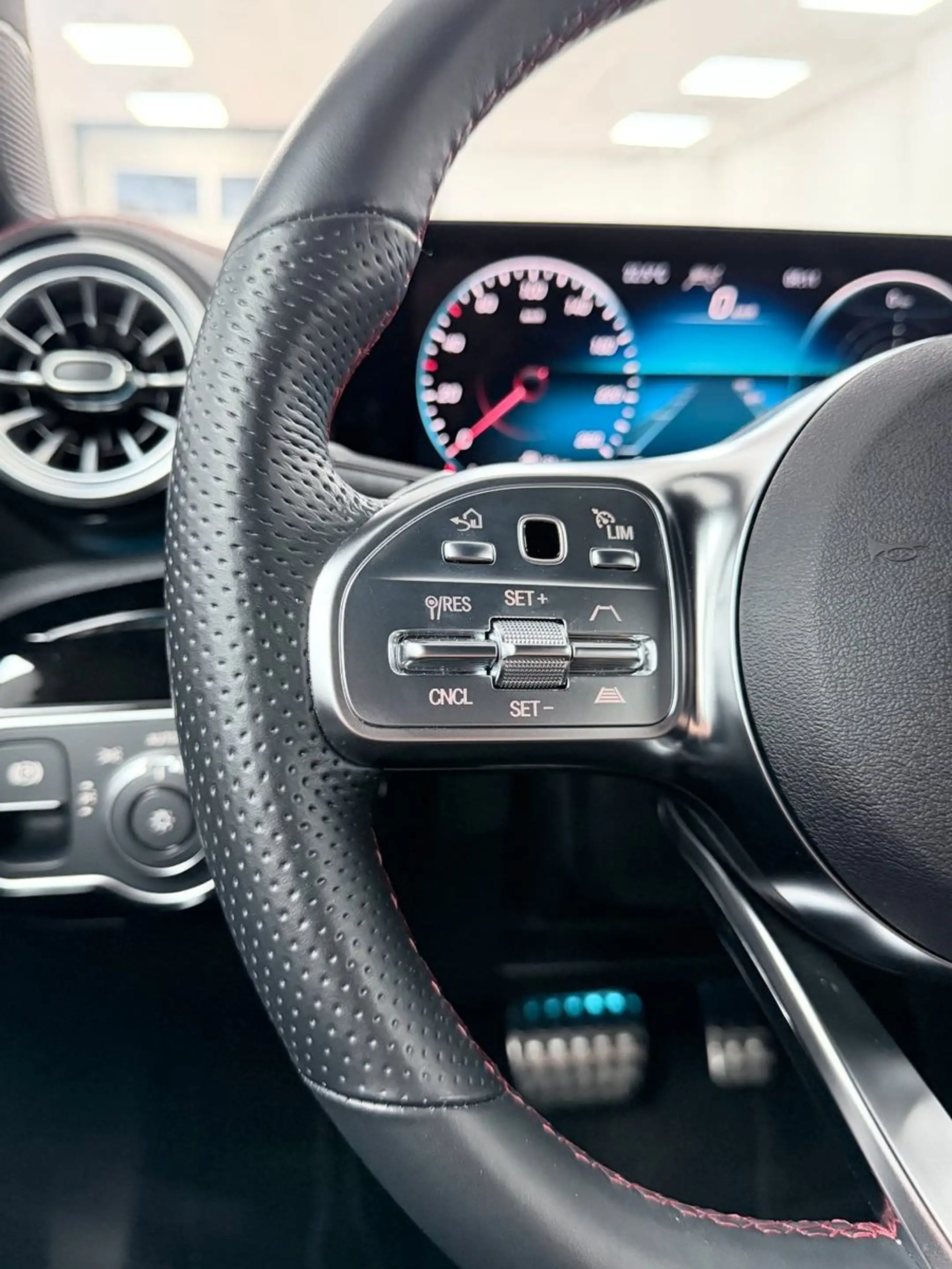 Mercedes-Benz CLA 250 e-AMG-DISTRO-360°KAM-LED-MBUX-NAVI — photo 30