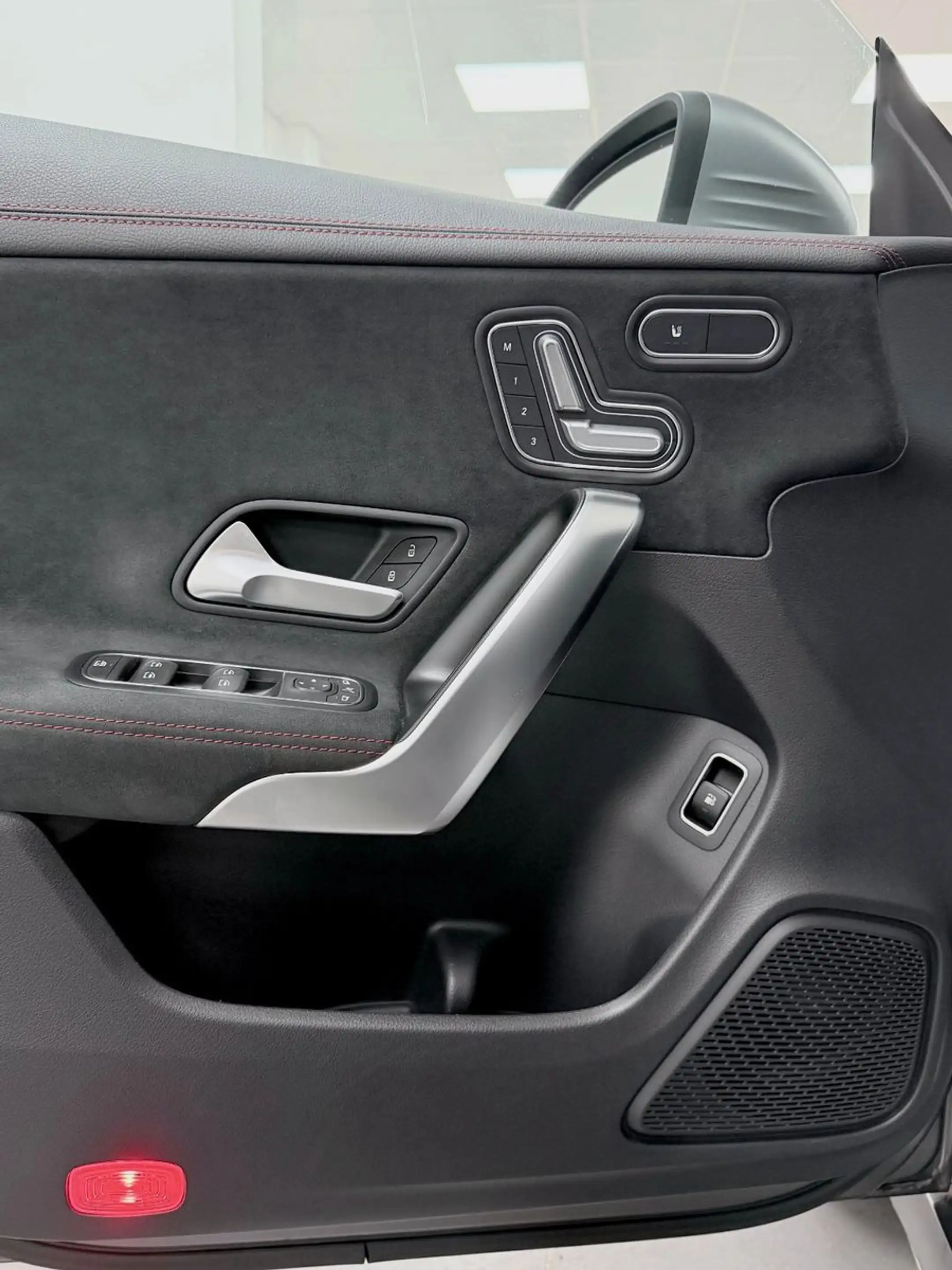 Mercedes-Benz CLA 250 e-AMG-DISTRO-360°KAM-LED-MBUX-NAVI — photo 16