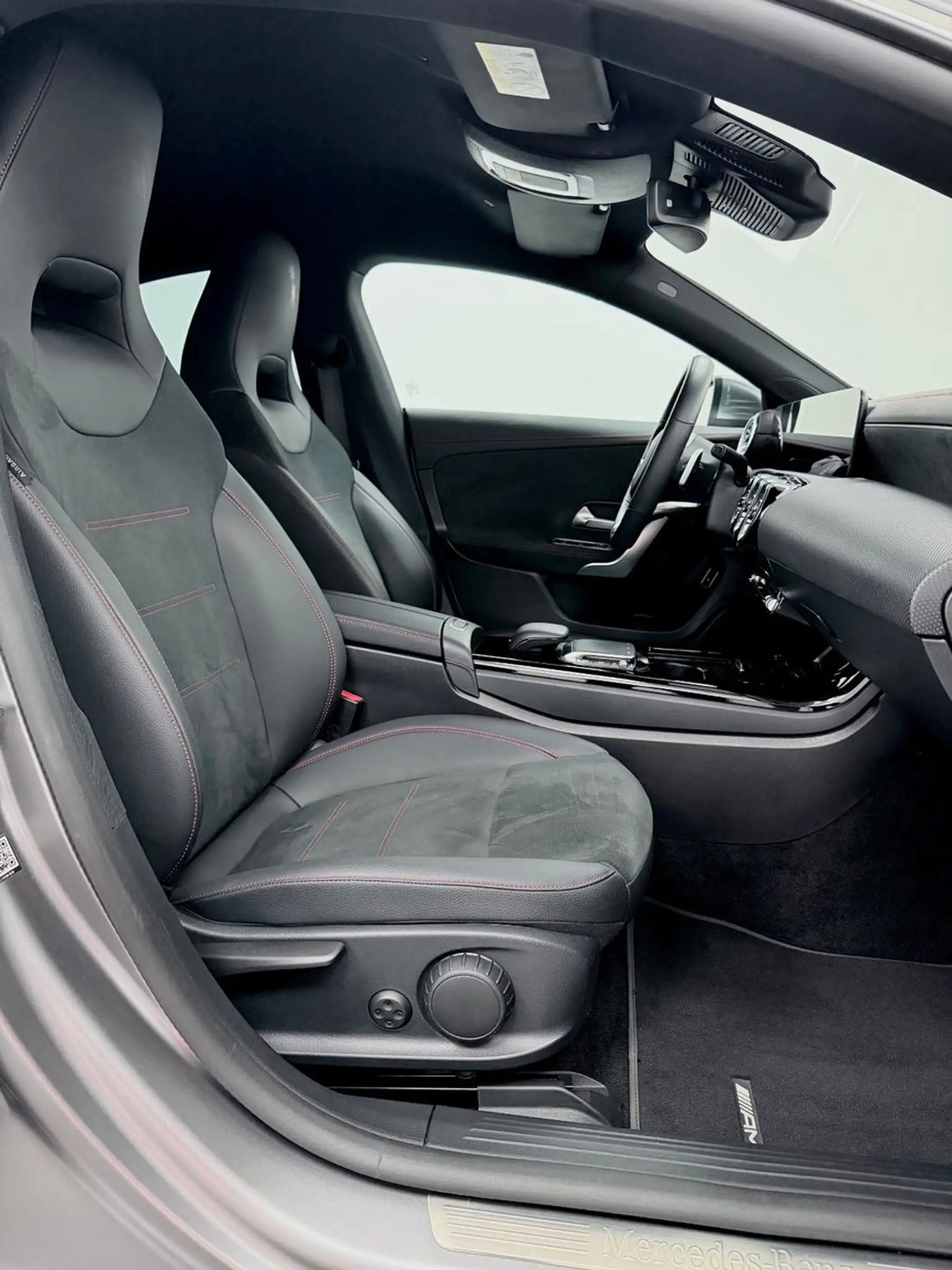 Mercedes-Benz CLA 250 e-AMG-DISTRO-360°KAM-LED-MBUX-NAVI — photo 11