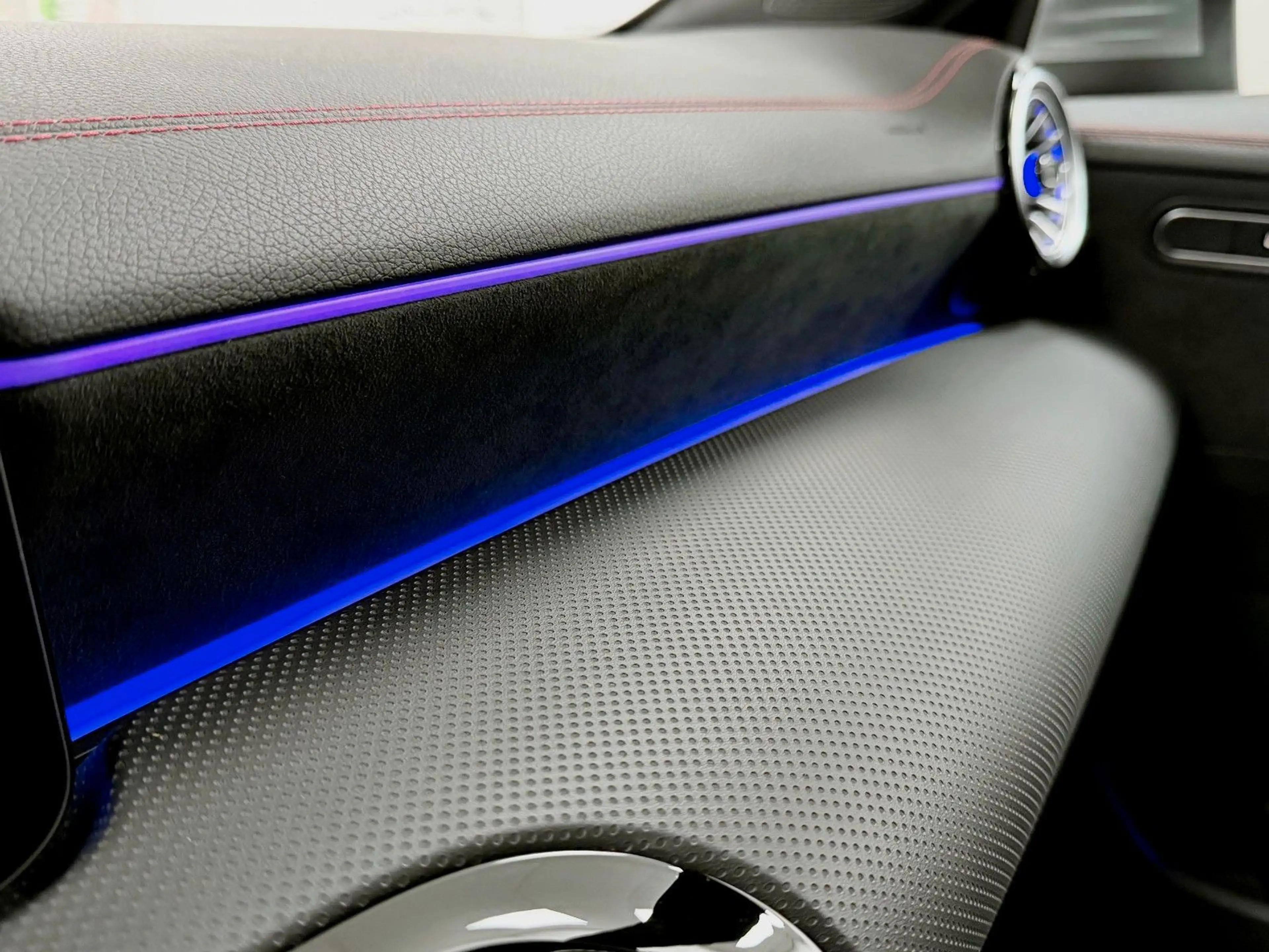 Mercedes-Benz CLA 250 e-AMG-DISTRO-360°KAM-LED-MBUX-NAVI — photo 36