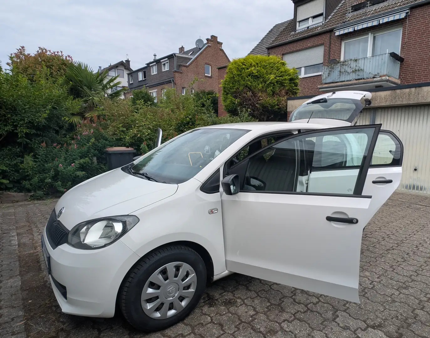 Skoda Citigo Citigo 1.0 MPI Active Weiß - 1