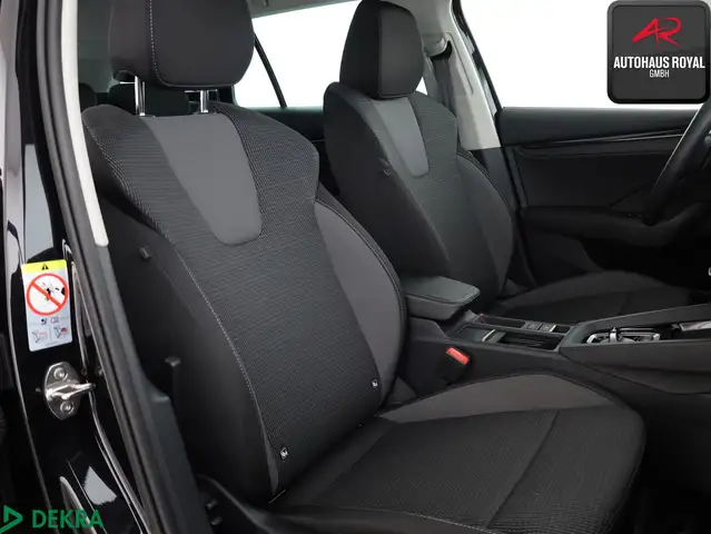 Skoda Octavia view 12