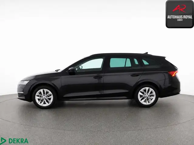 Skoda Octavia view 2