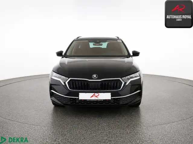 Skoda Octavia view 8