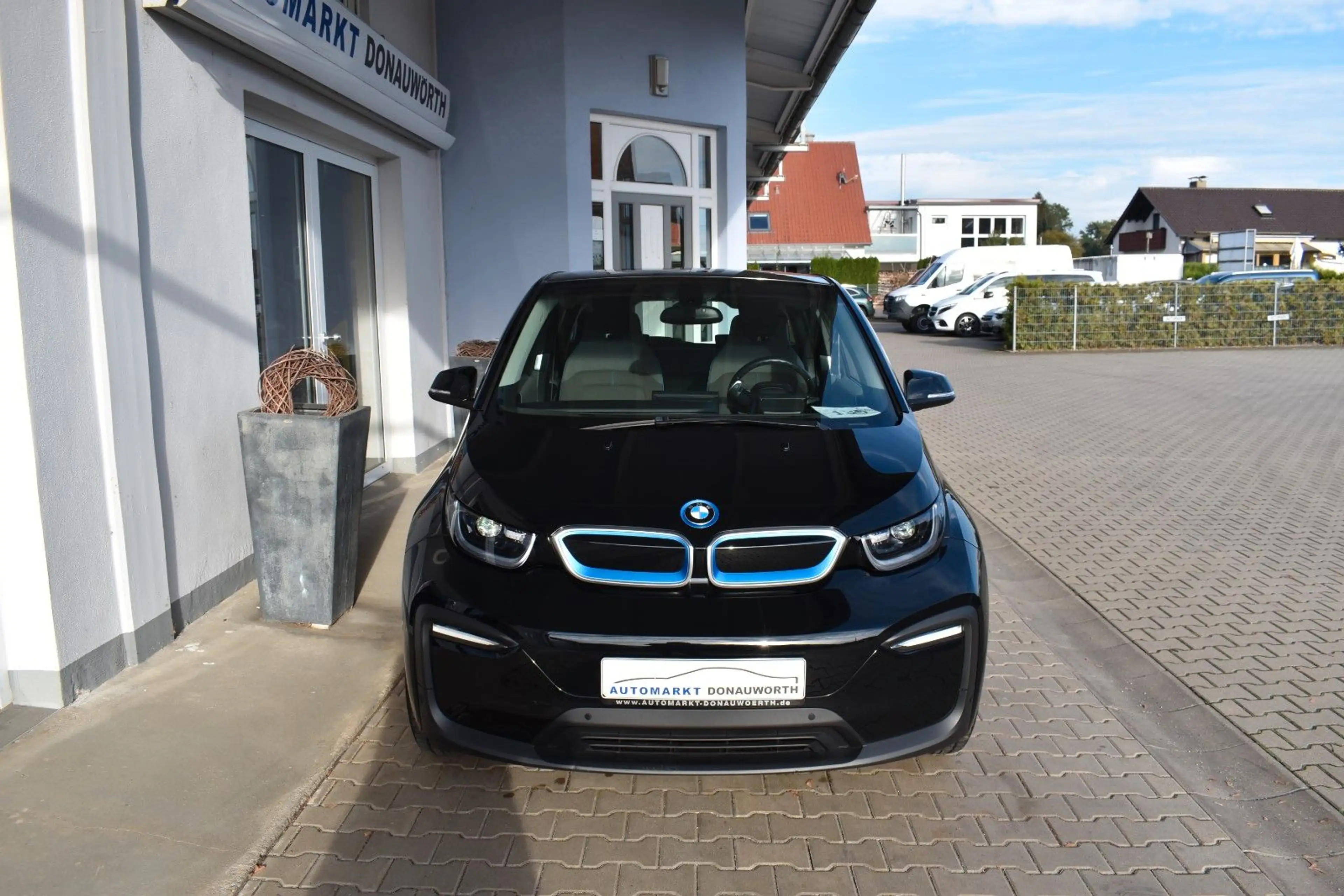 BMW i3 (120 Ah) Navi Kamera Sitzhzg Klimaaut. — photo 3