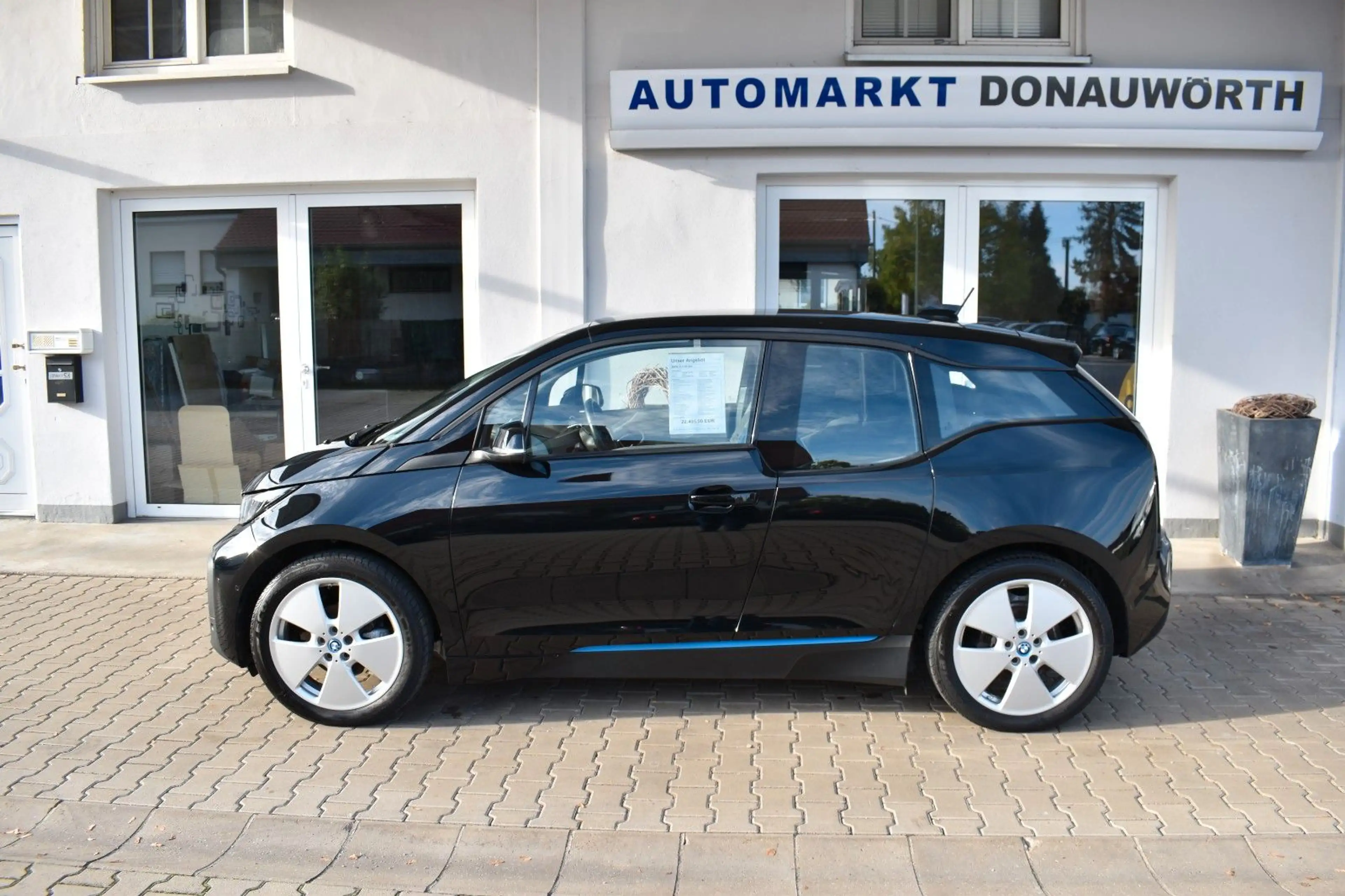 BMW i3 (120 Ah) Navi Kamera Sitzhzg Klimaaut. — photo 4