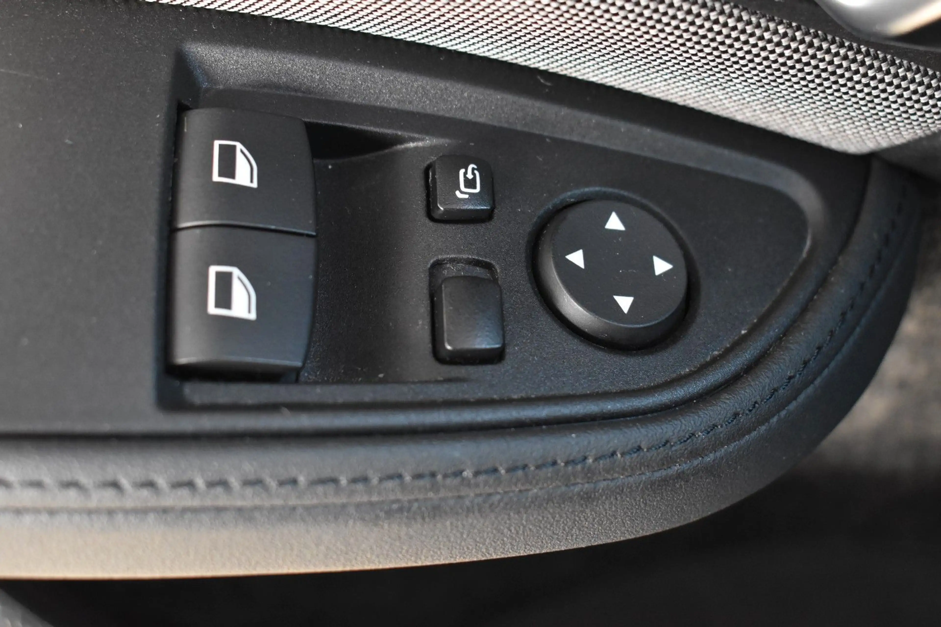 BMW i3 (120 Ah) Navi Kamera Sitzhzg Klimaaut. — photo 18