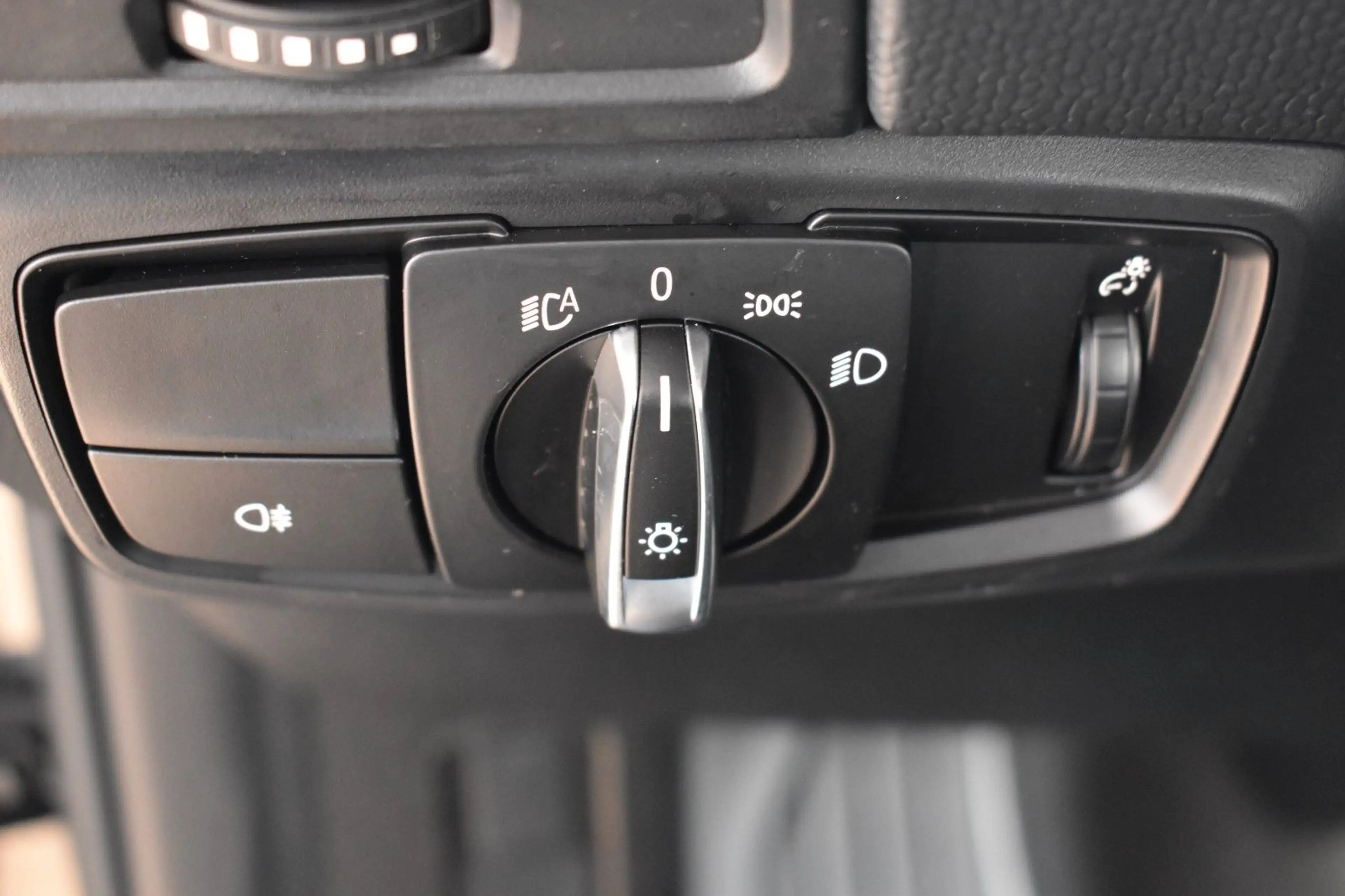 BMW i3 (120 Ah) Navi Kamera Sitzhzg Klimaaut. — photo 17