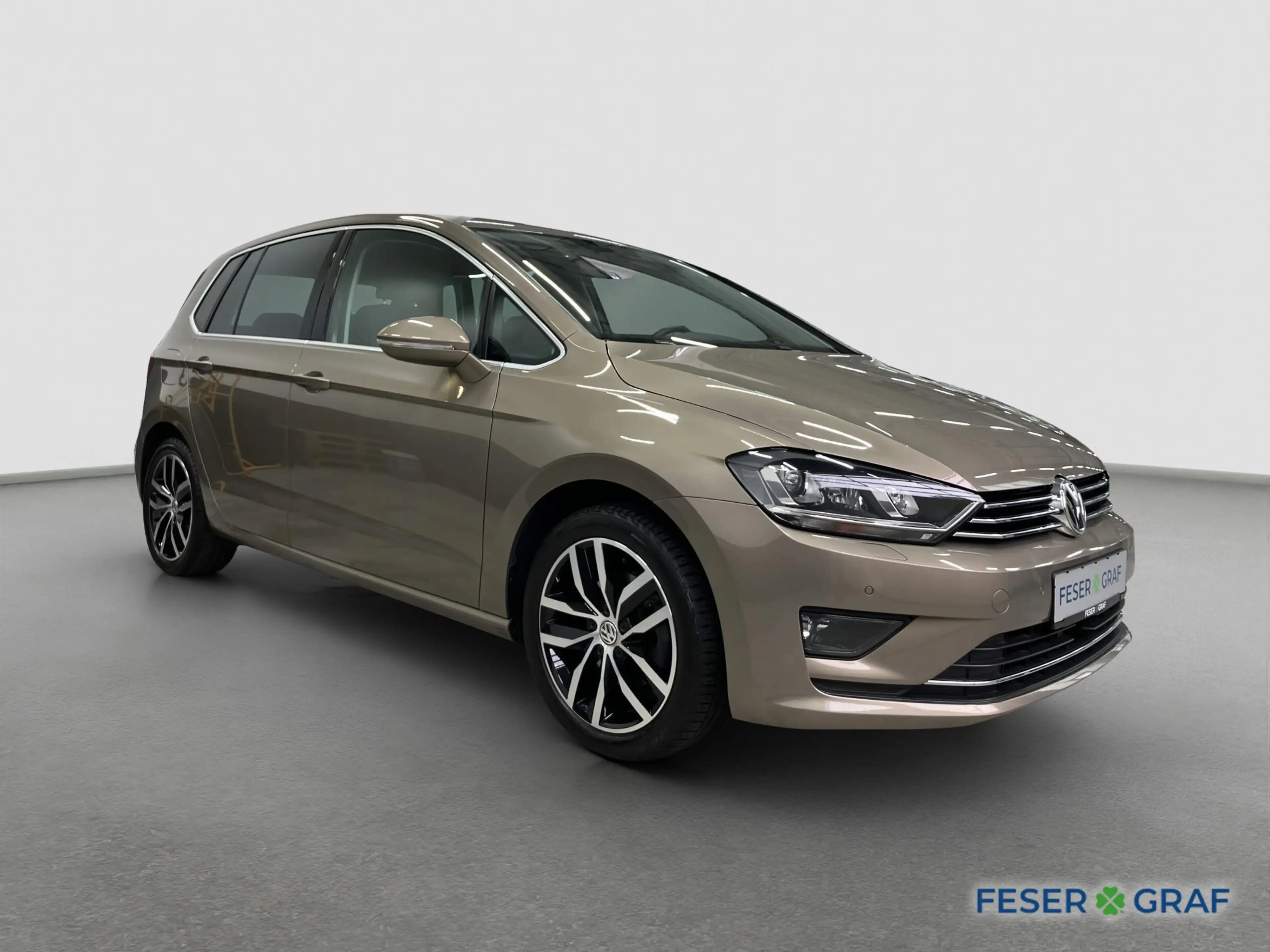 Volkswagen Golf Sportsvan Highline 1.4 TSI DSG AHK Navi RFK — photo 2