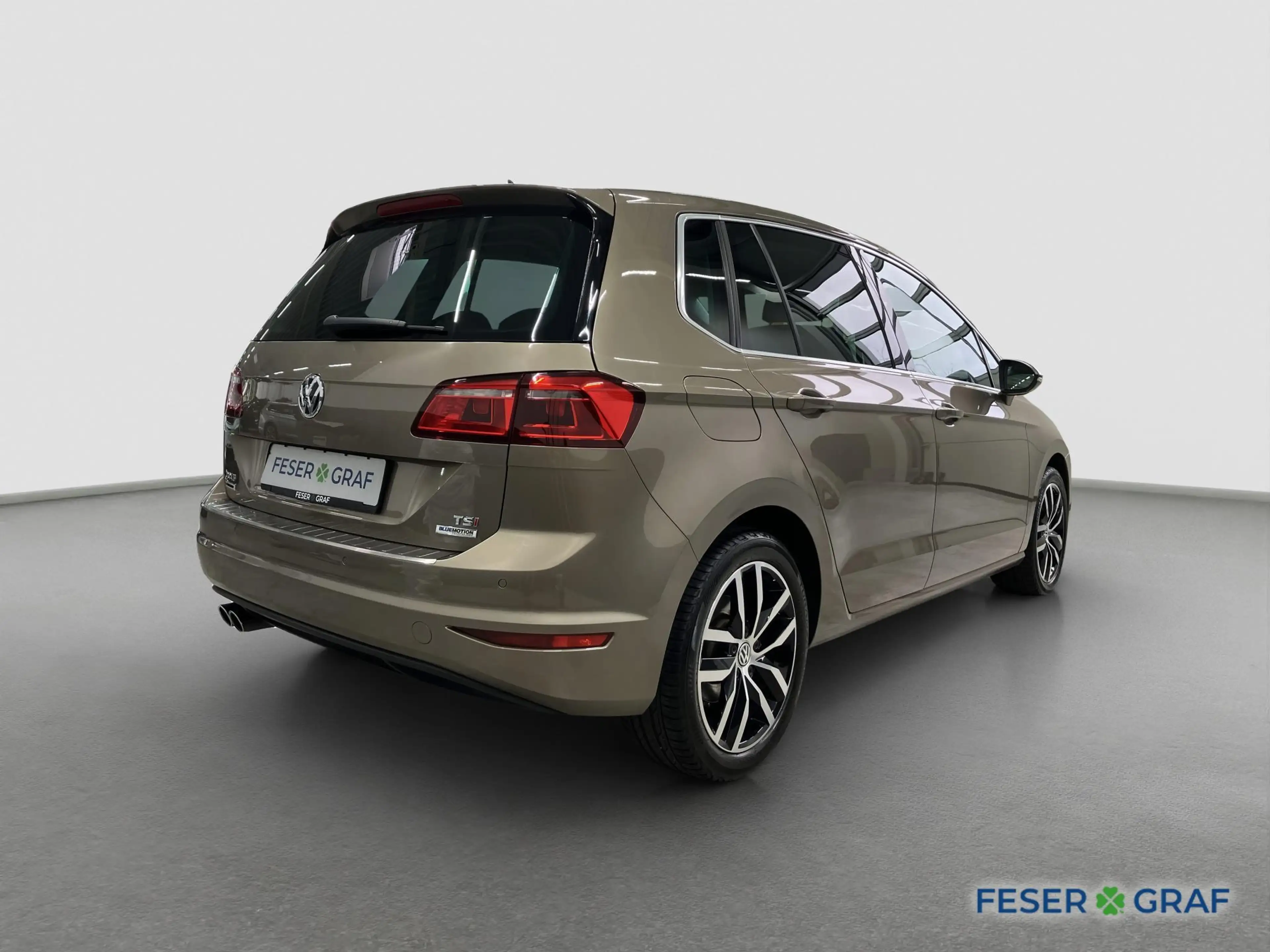 Volkswagen Golf Sportsvan Highline 1.4 TSI DSG AHK Navi RFK — photo 3
