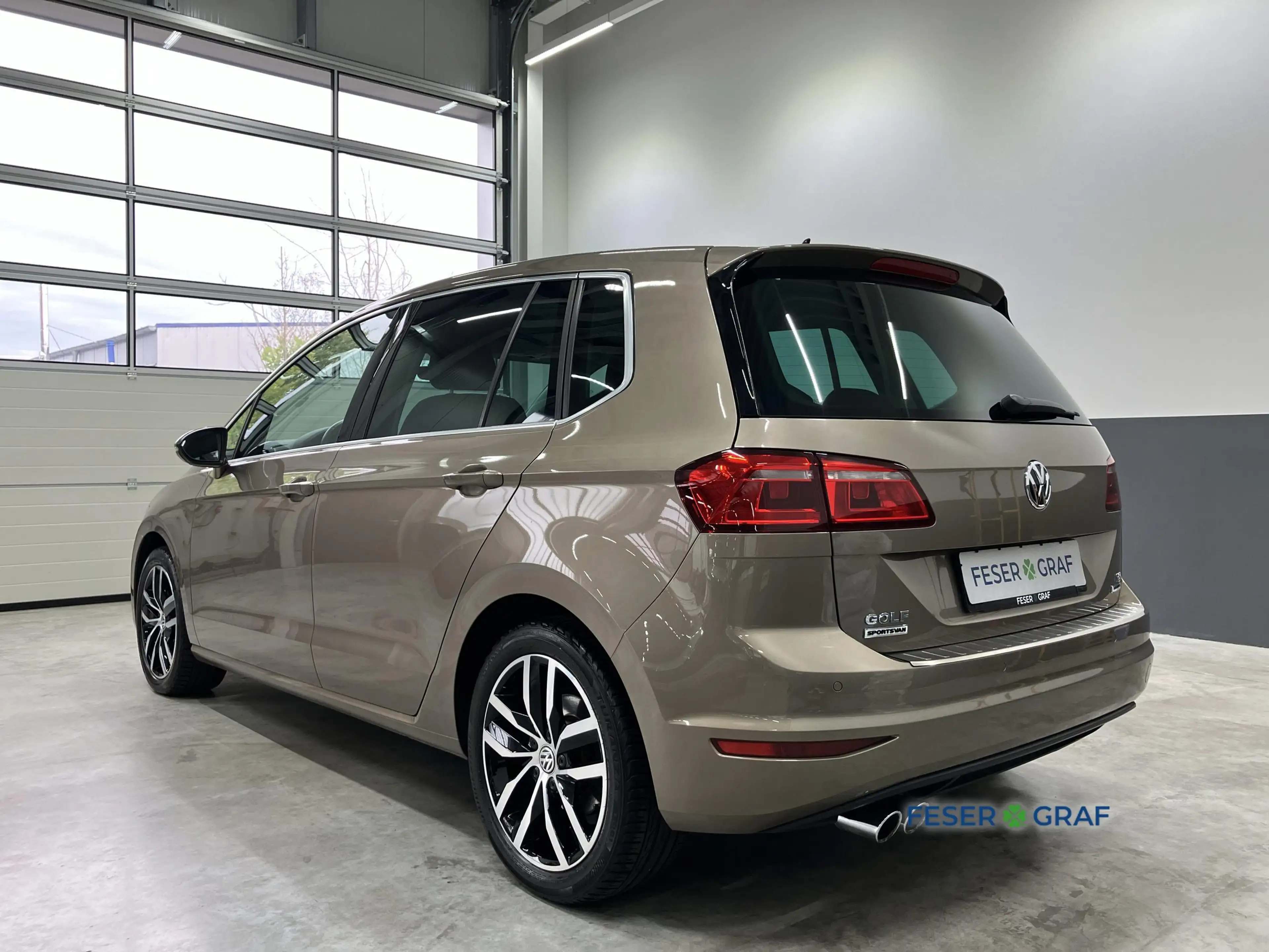 Volkswagen Golf Sportsvan Highline 1.4 TSI DSG AHK Navi RFK — photo 4