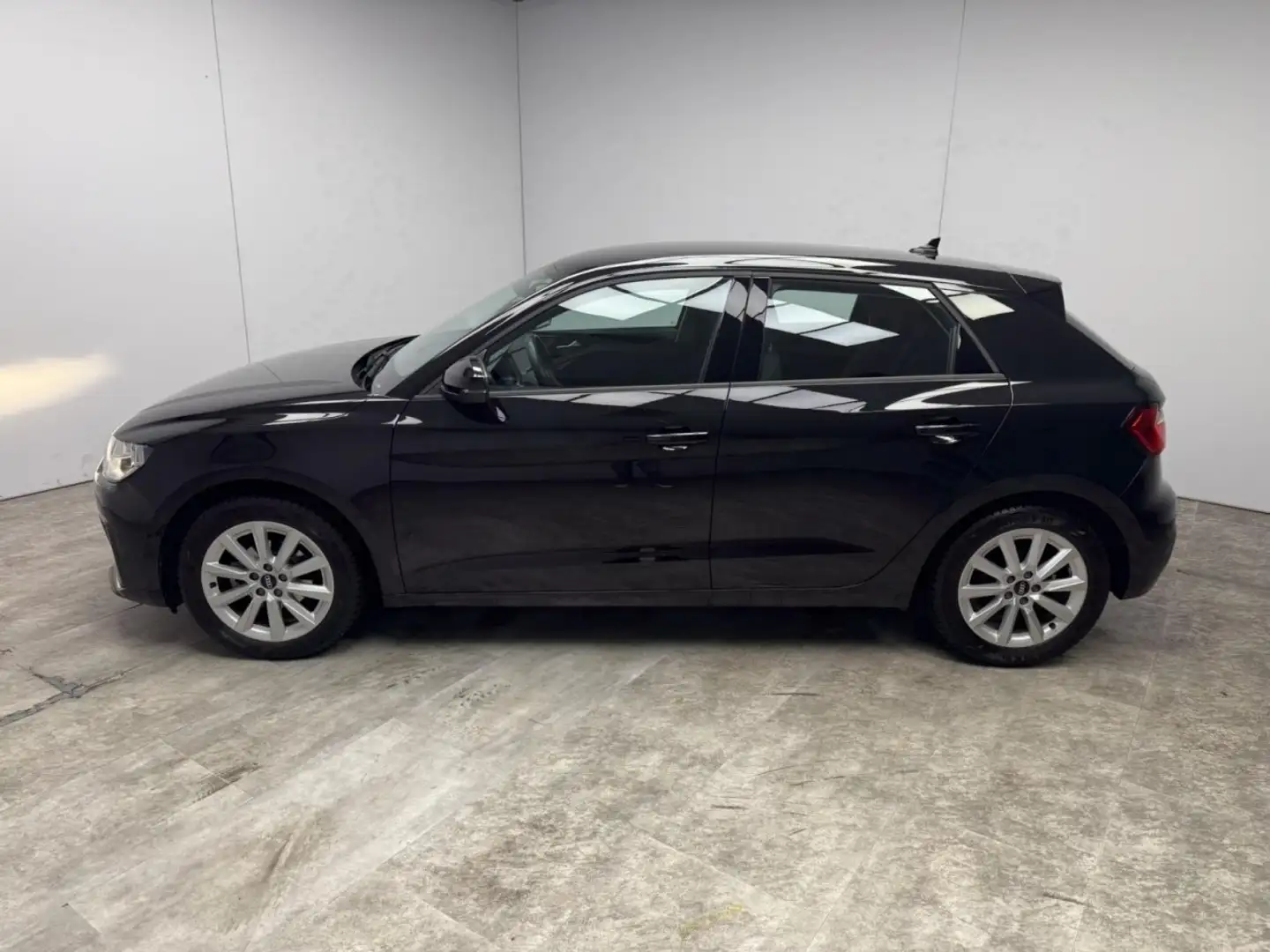 Audi A1 Sportback 25 TFSI Klima Navi Einparkhilfe Schwarz - 2