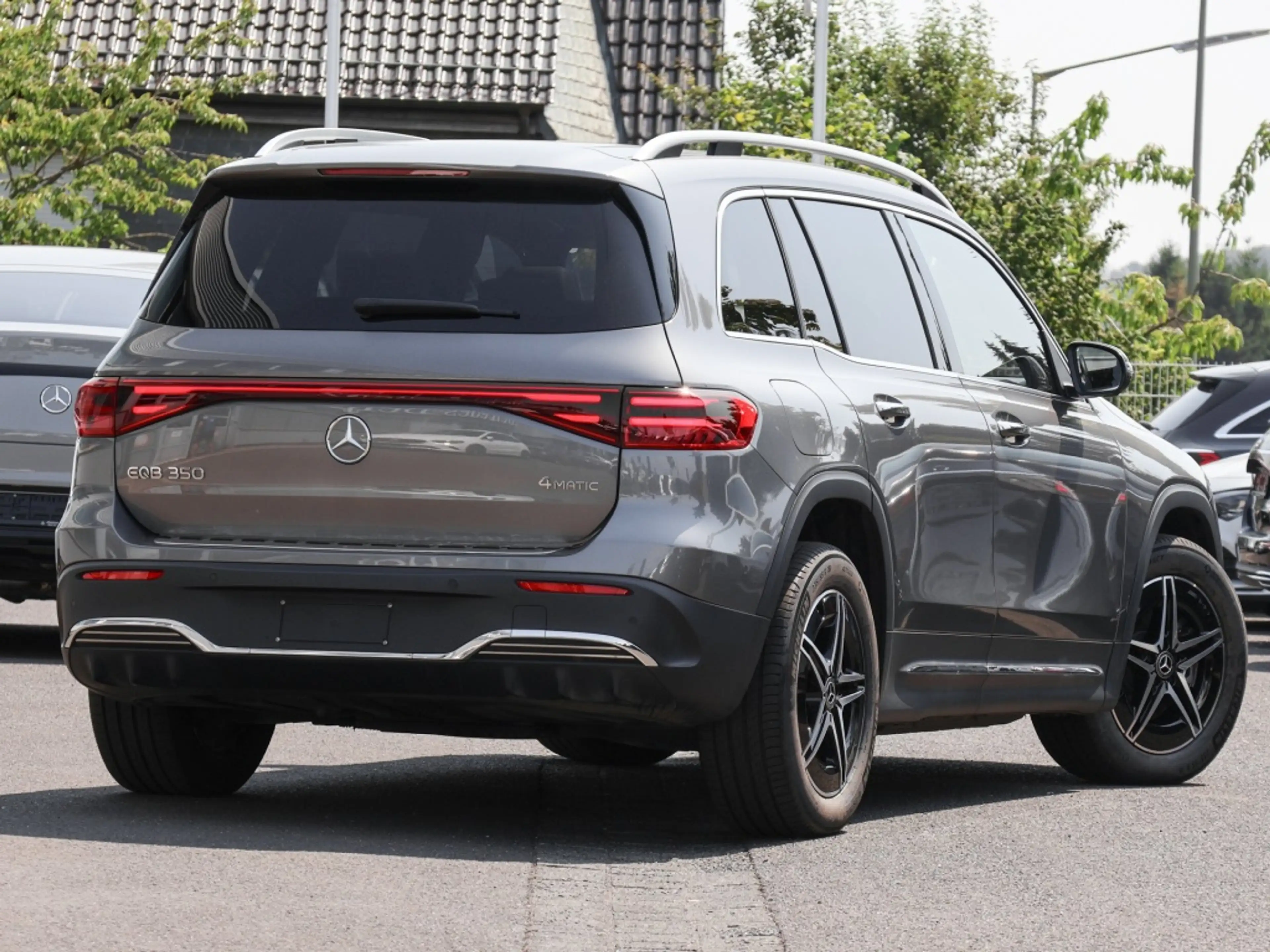 Mercedes-Benz EQB 350 4M AMG-Sport/Pano/Burm/7.Sitzer/360/Memo — photo 3
