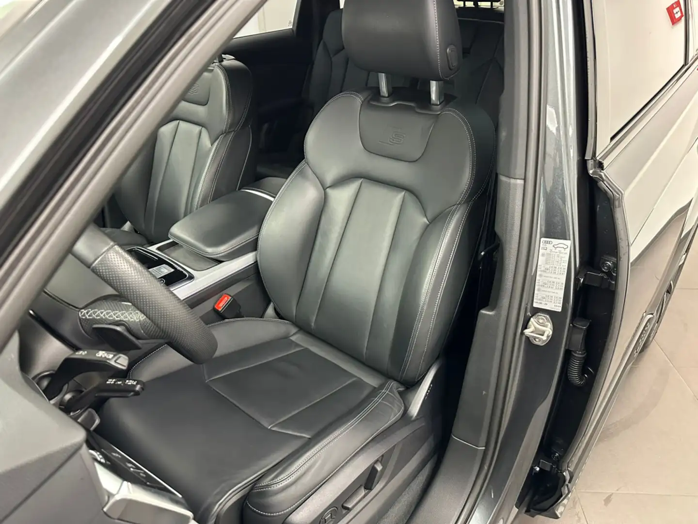 Audi Q7 3.0 TFSI S line quattro 340 CV Tiptronic Gris - 2
