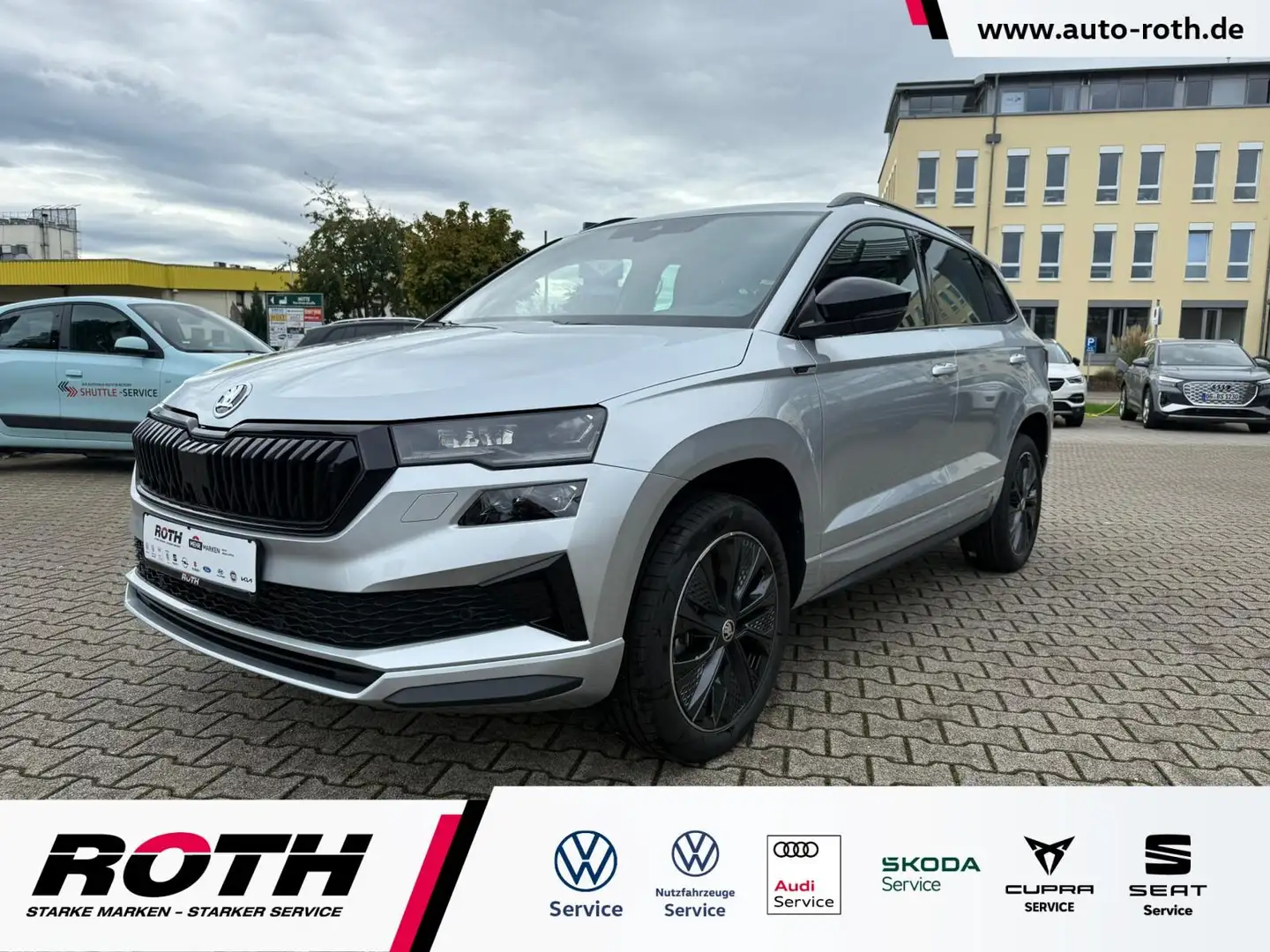 Skoda Karoq 1,5 TSI Sportline Navi*Matrix*Kamera*AHK* Silber - 1
