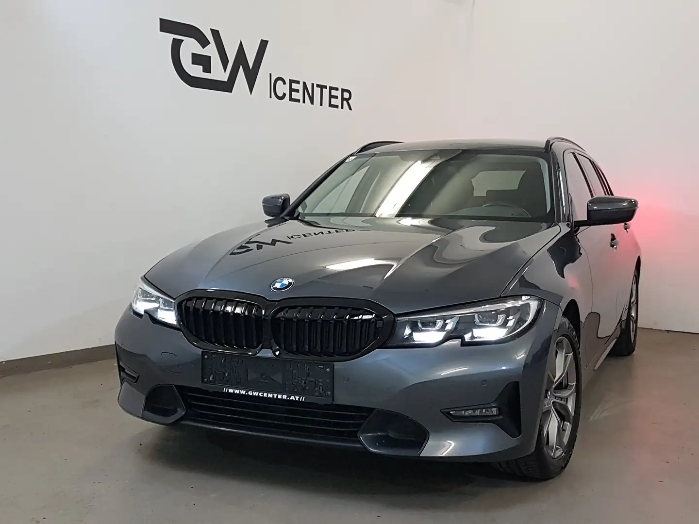 BMW 320 d xDrive Sport Line Grau - 1