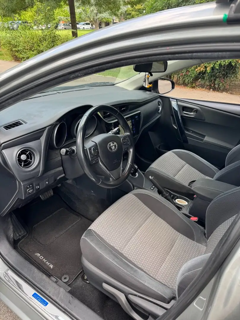 Toyota Auris Auris II 2017 1.8h Style cvt Grigio - 2