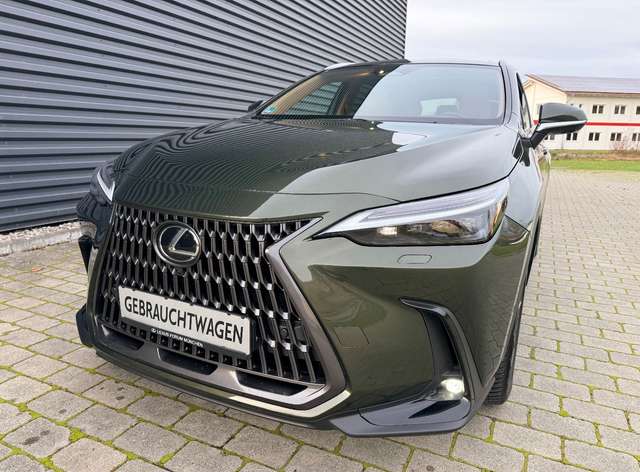 Imagine Lexus NX 350h Luxury Line (E-Four) Leder Navi LED