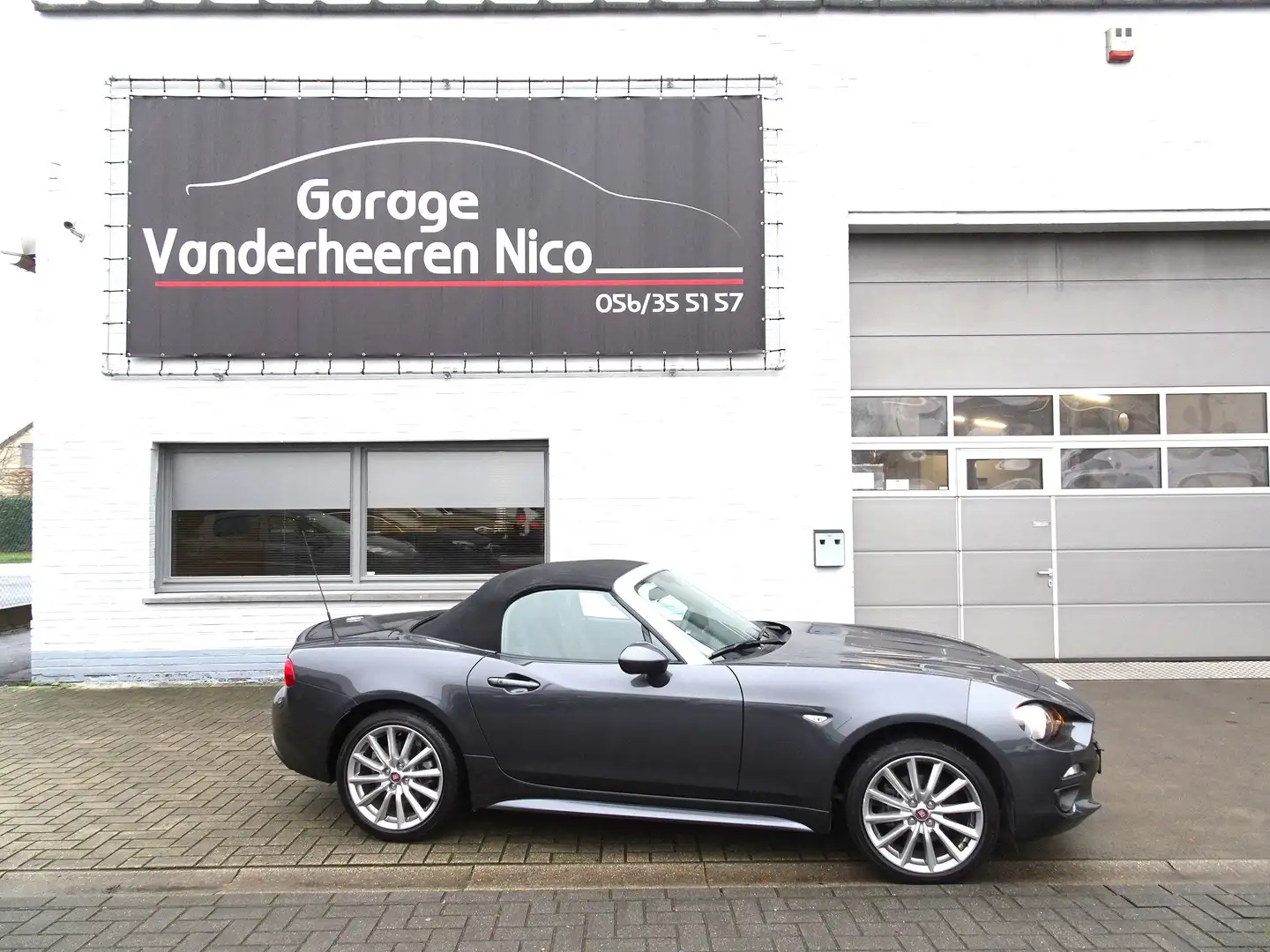 Fiat 124 Spider 1.4i Turbo NAVI,CAMERA,LEDER,KEYLESS,CRUISE,ALU Szürke - 1