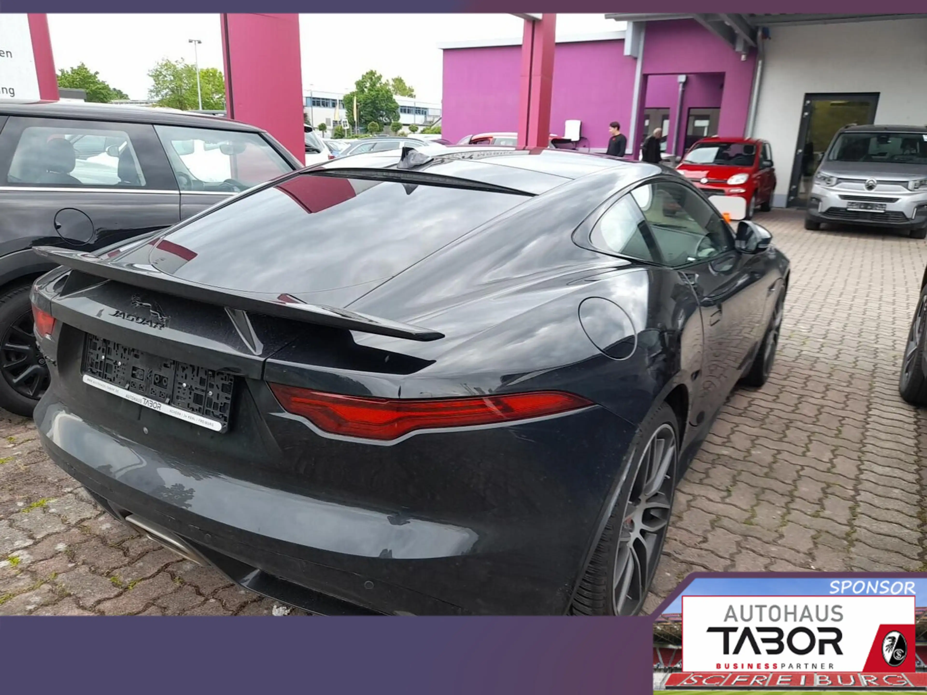 Jaguar F-Type 2.0 P300 R-Dynamic DesignP LederP LM20Z — photo 3