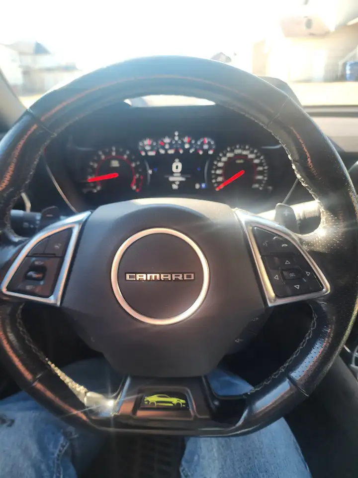 Chevrolet Camaro снимка Chevrolet Camaro