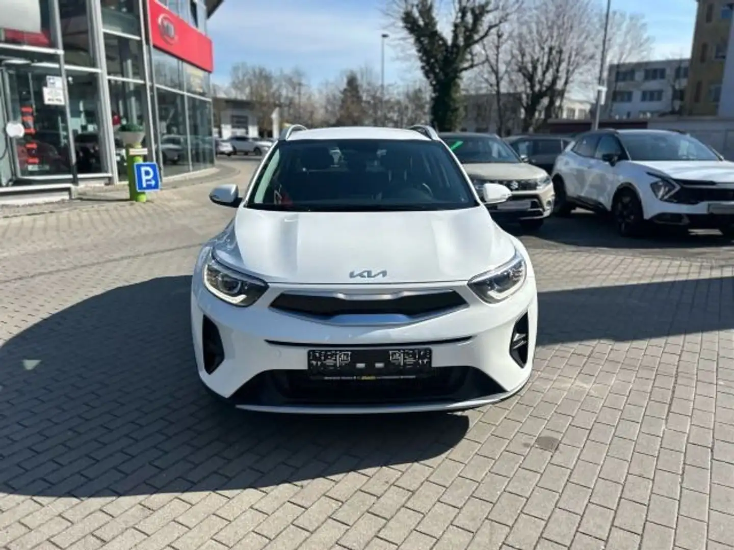 Kia Stonic Vision Automatik Weiß - 2