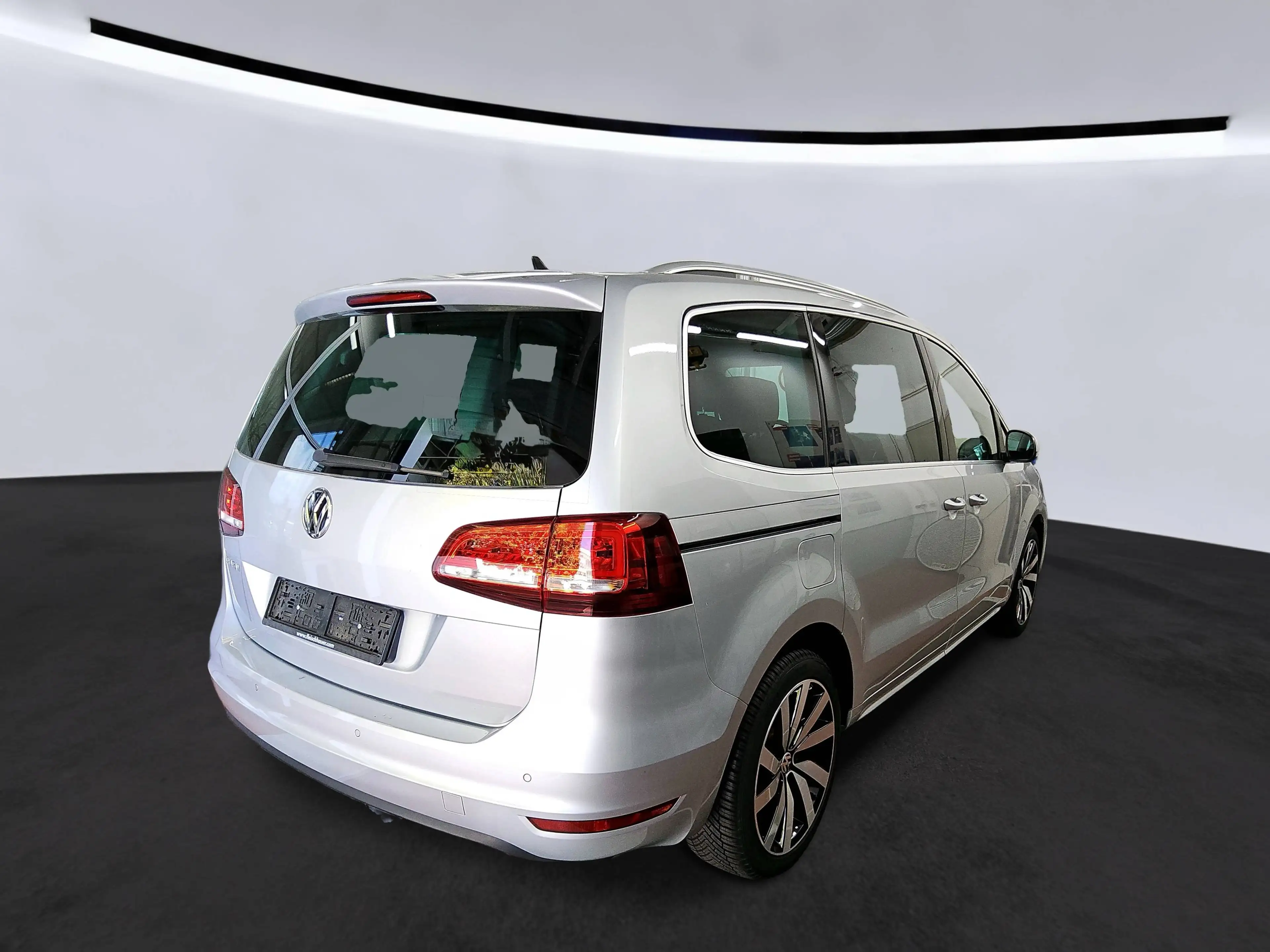 Volkswagen Sharan 1.4 TSI DSG Highline **nur 10.000 km ** PANORAMA*18Zoll*7-SITZ* — photo 4