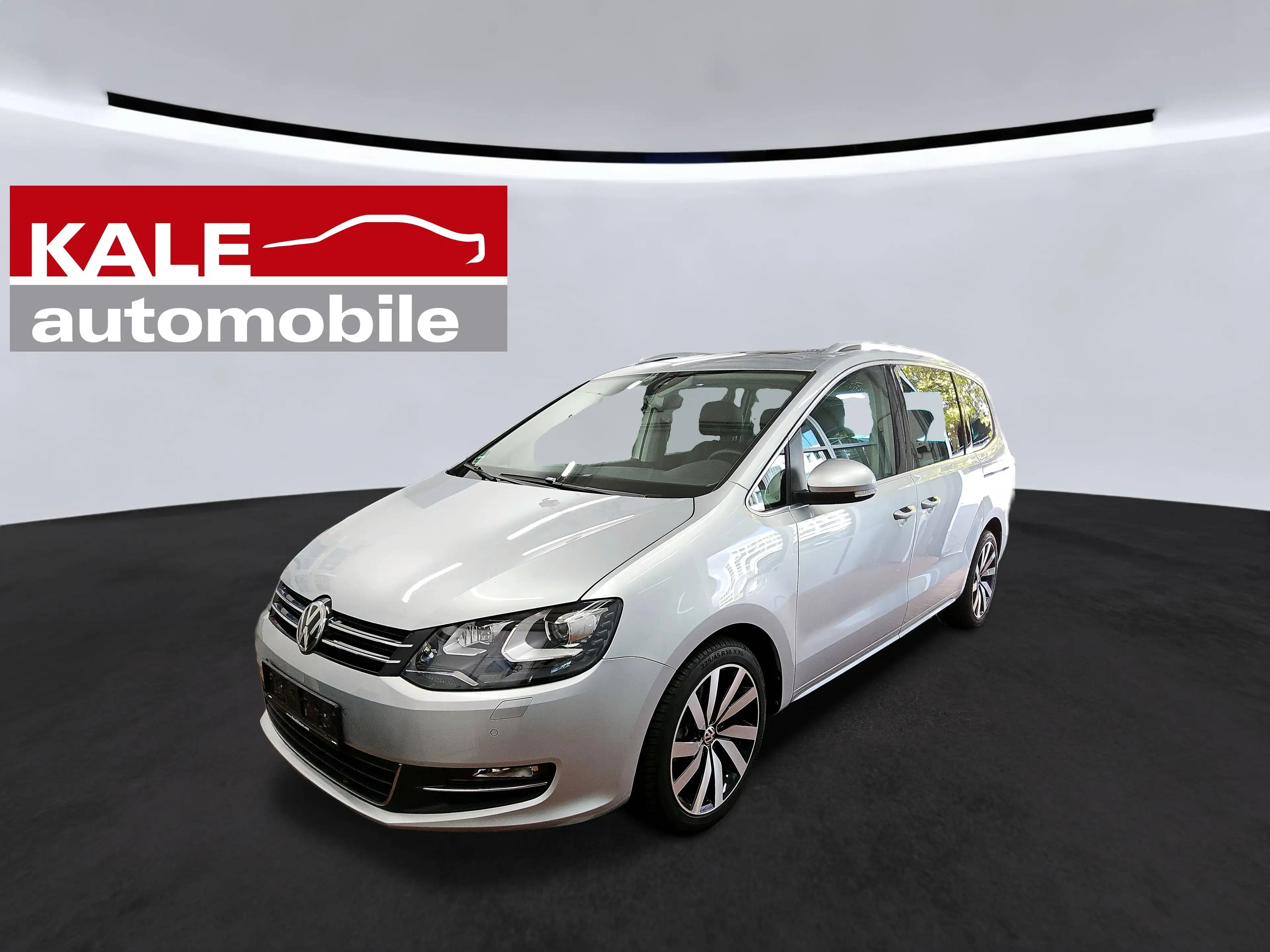 Volkswagen Sharan 1.4 TSI DSG Highline **nur 10.000 km ** PANORAMA*18Zoll*7-SITZ*
