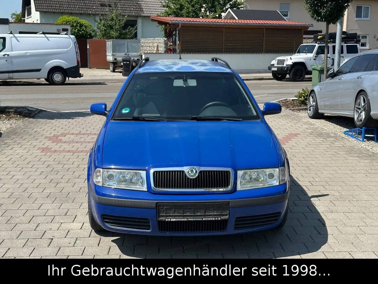 Skoda Octavia Combi 2.0 *TÜV NEU/AHK/SHZ/PDC* Blau - 2