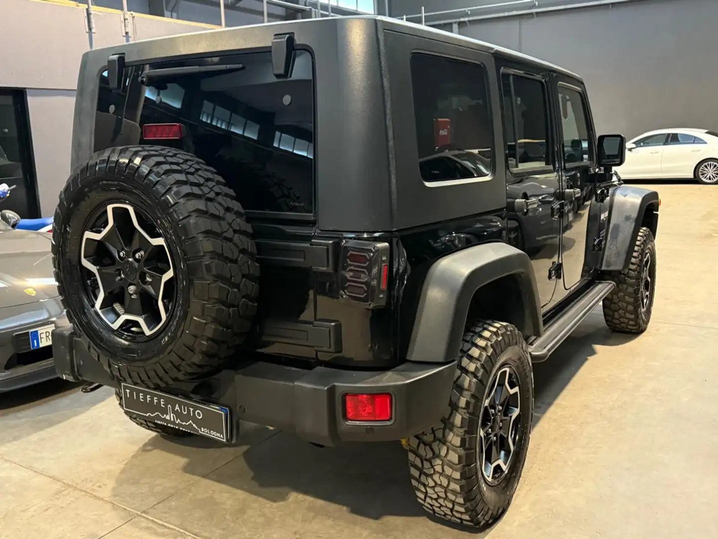 Jeep Wrangler Unlimited 2.8 CRD Sport Auto Black - 2