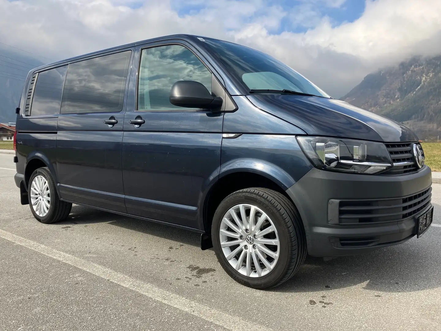 Volkswagen T6 Kombi 2.0 TDI 150 PS DSG - Automatik, AHK Mod 2019 Blau - 1