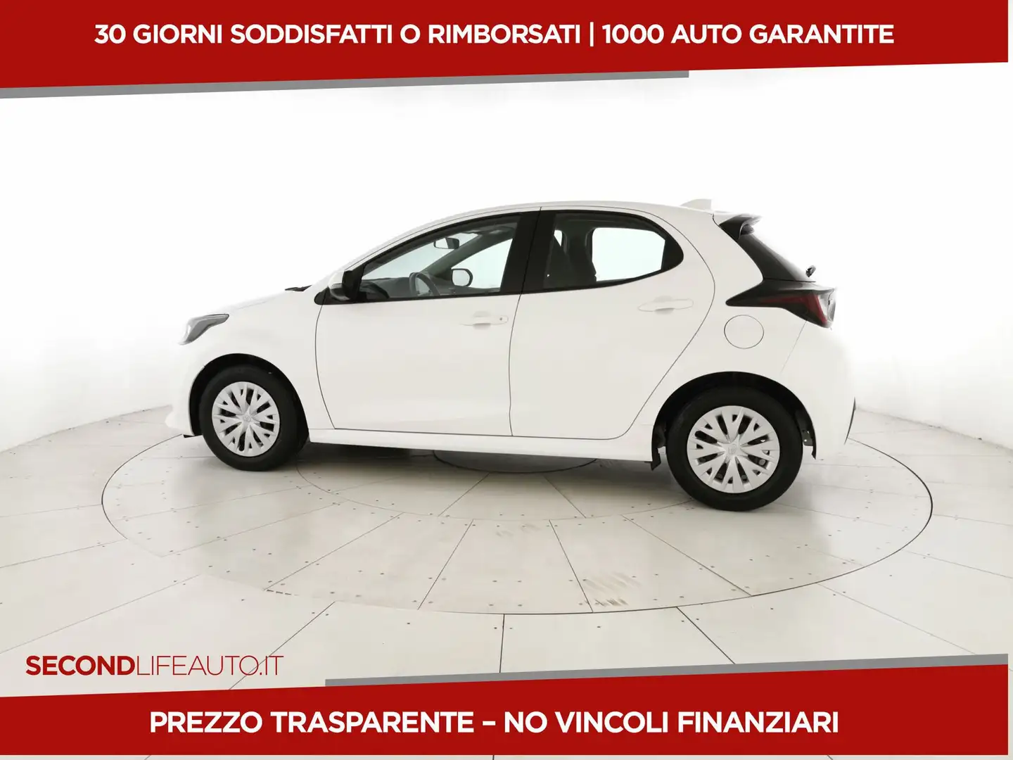 Toyota Yaris 1.0 Active Bianco - 2