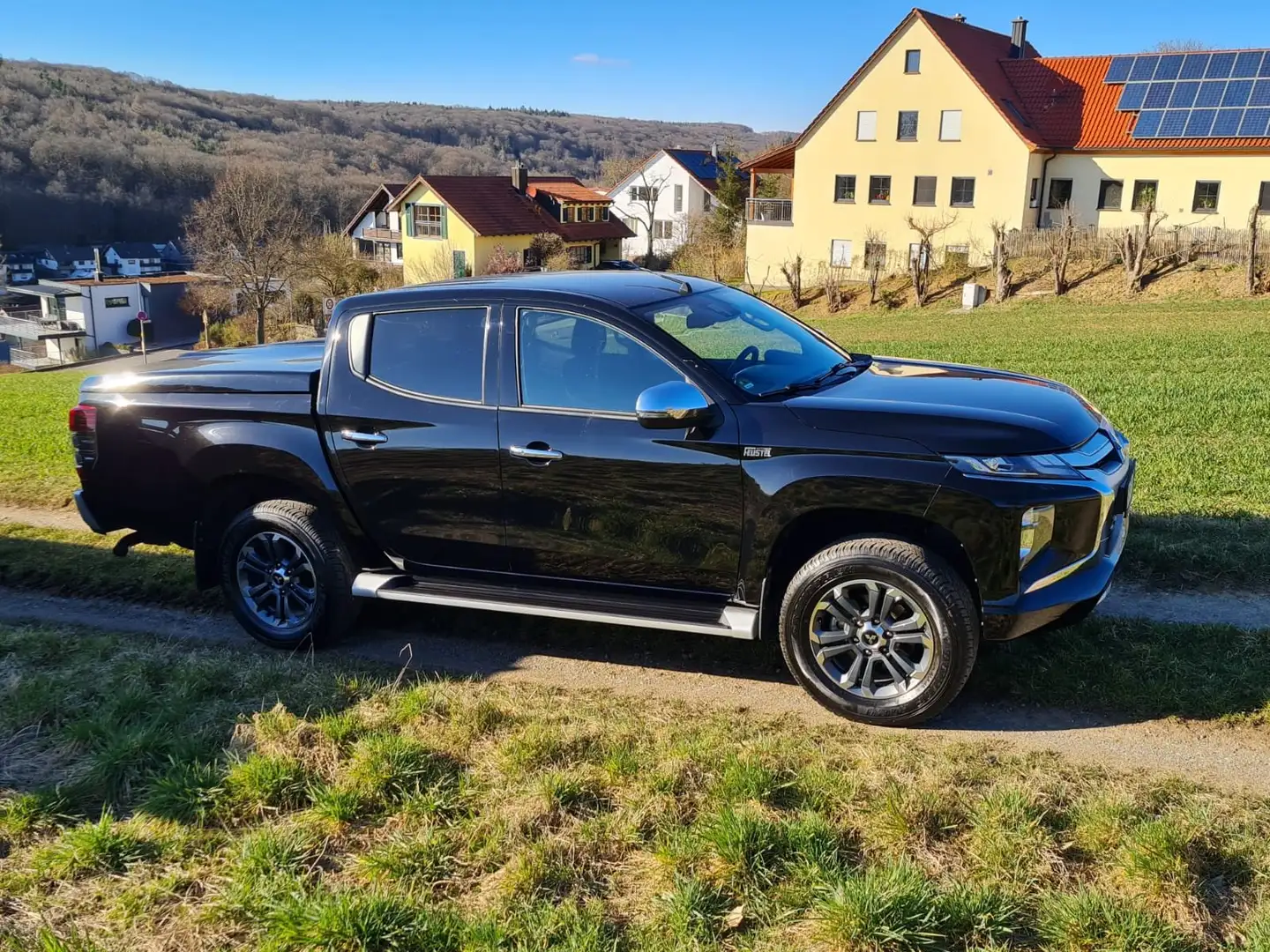 Mitsubishi L200 L200 Pick Up 4x4 S Schwarz - 1