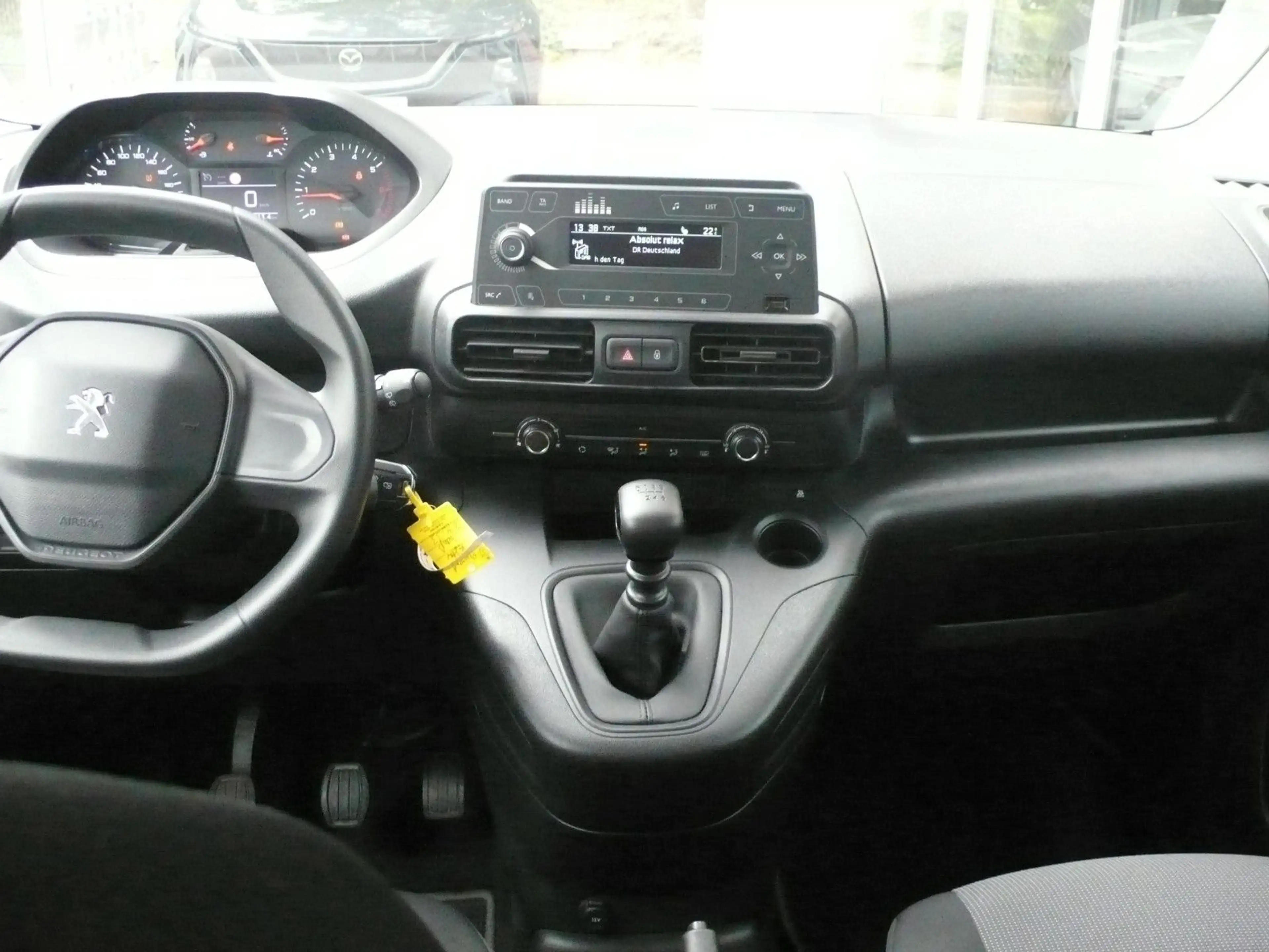 Peugeot Rifter Pure Tec 110 L1 Active Pack nur 14.477 KM — photo 9
