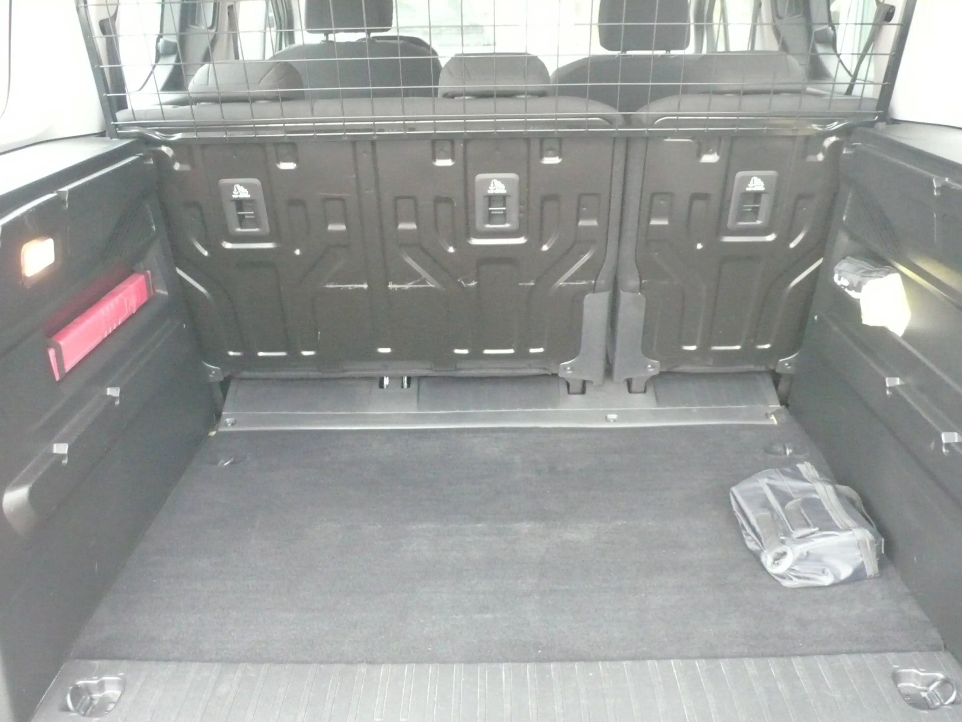 Peugeot Rifter Pure Tec 110 L1 Active Pack nur 14.477 KM — photo 6