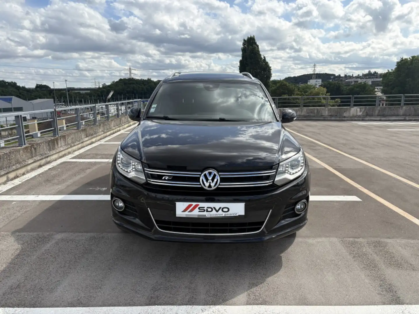 Volkswagen Tiguan 2.0 TDI 150CH BLUEMOTION TECHNOLOGY FAP R EXCLUSIV Noir - 2